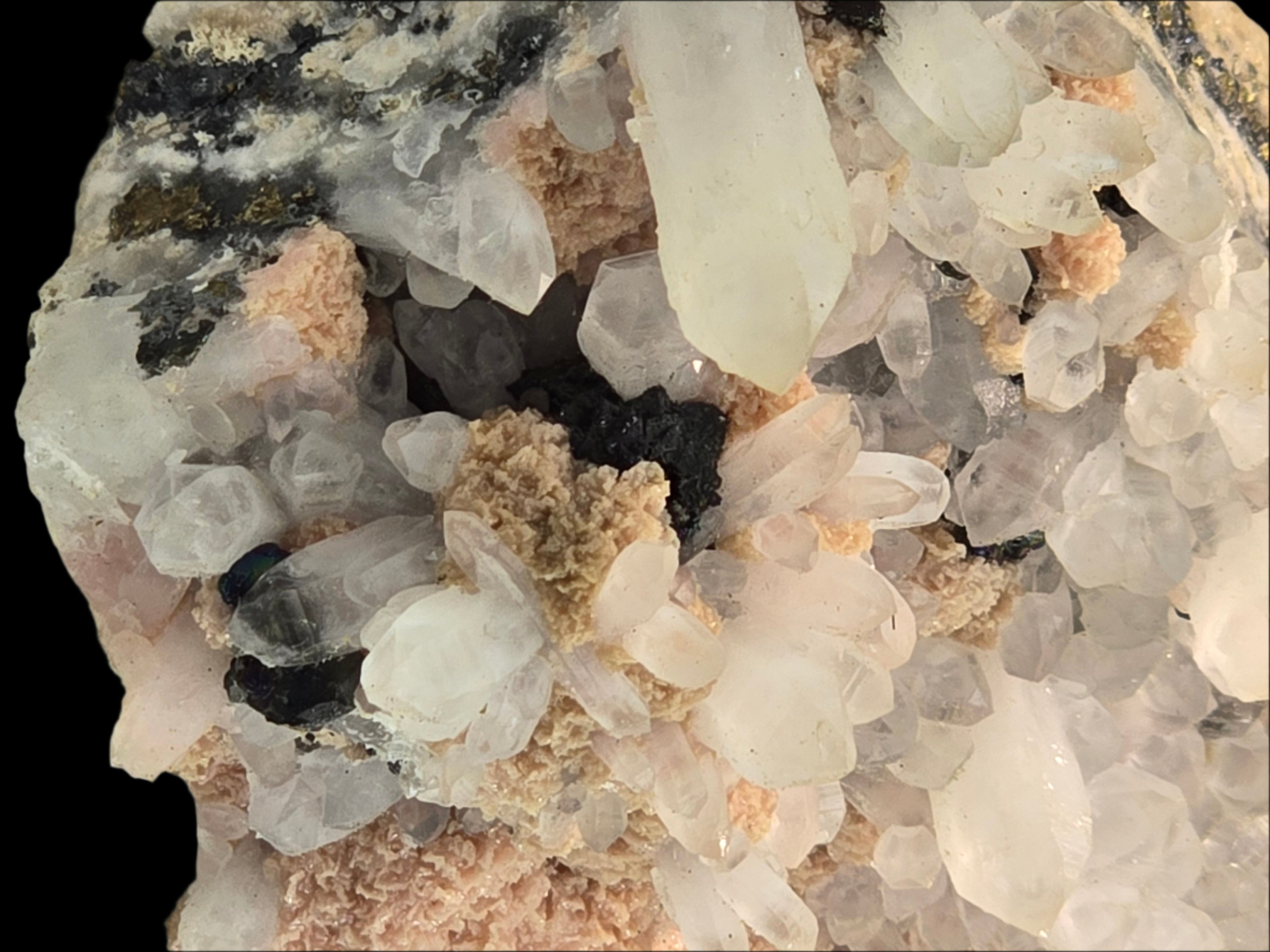 RHODOCHROSITE, QUARTZ, CHALCOPYRITE (cabinet)