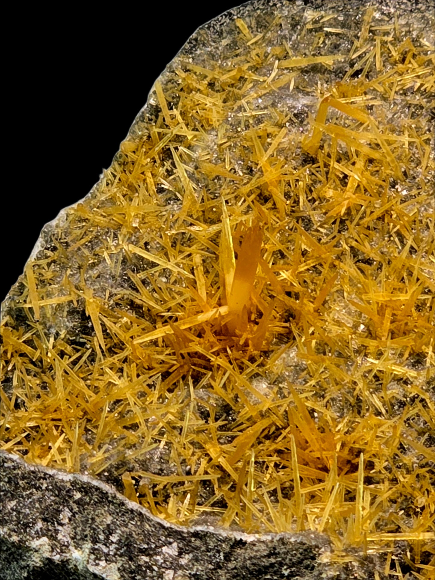 FERROAN CALCITE with CHABACITE-Ca