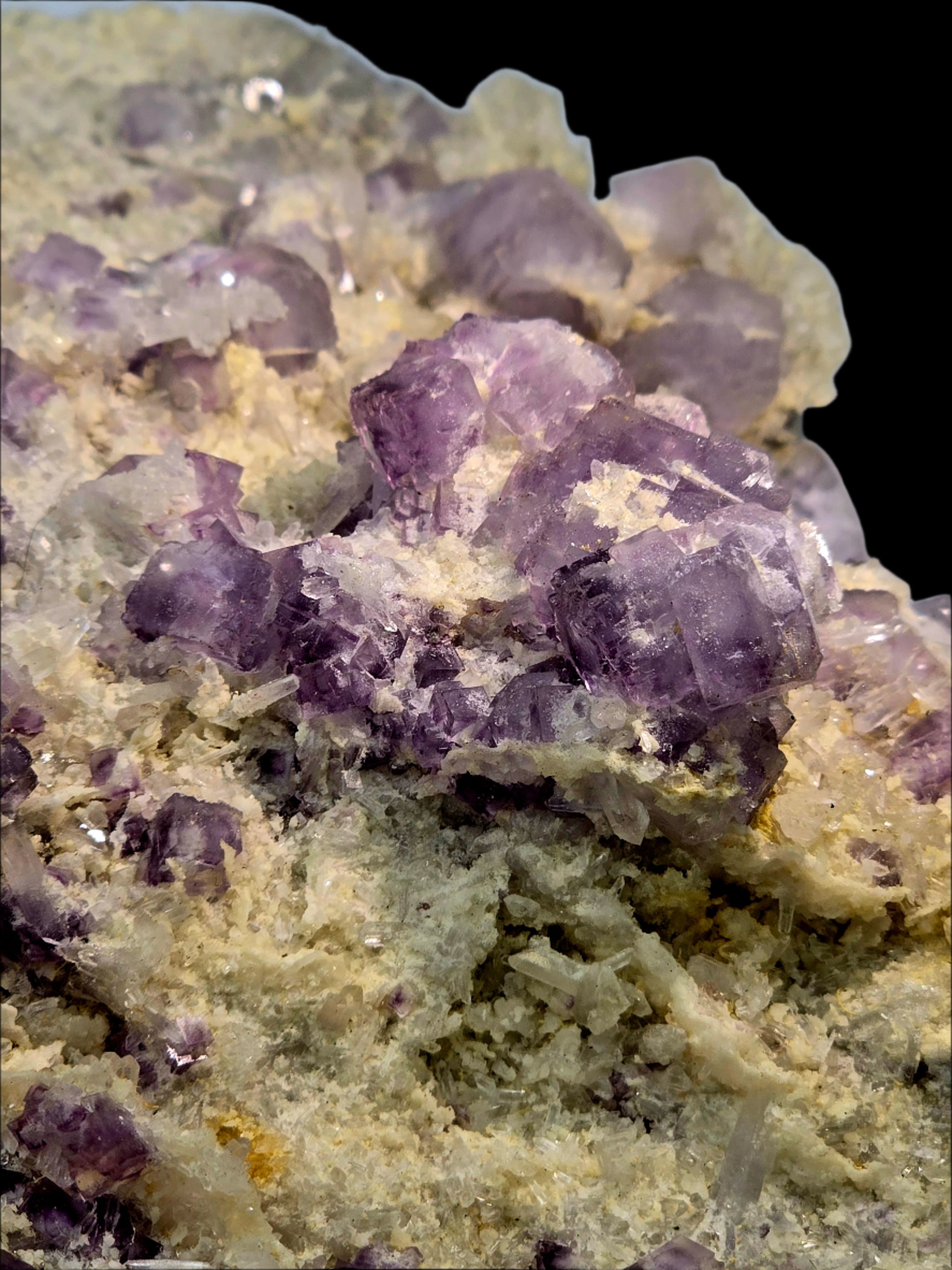 FLUORITE on QUARTZ large cabinet