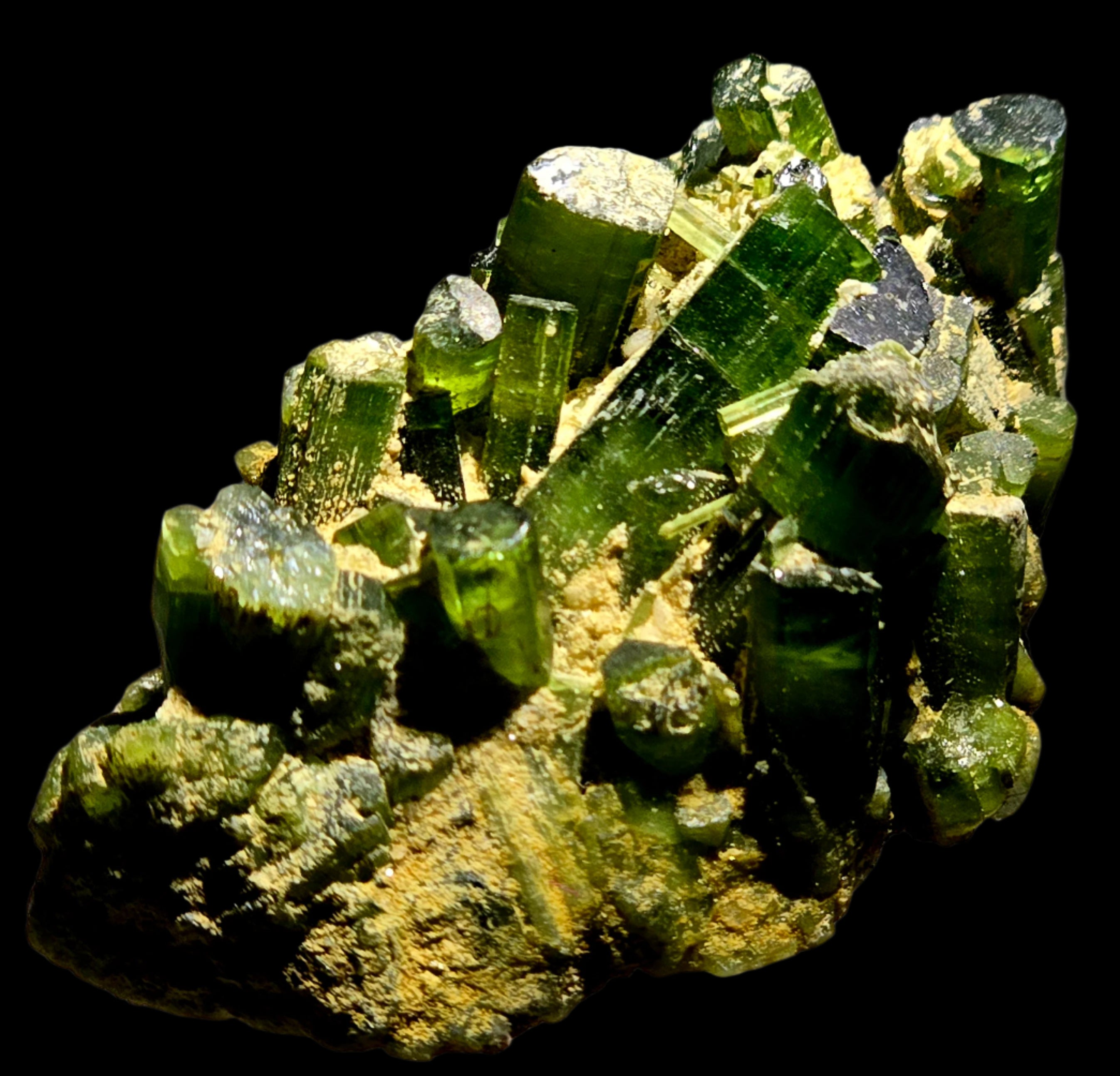 TOURMALINE CLUSTER GREEN (miniature)