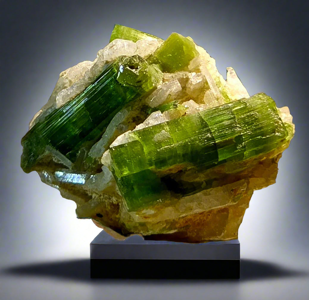 TOURMALINE on QUARTZ (thumbnail)