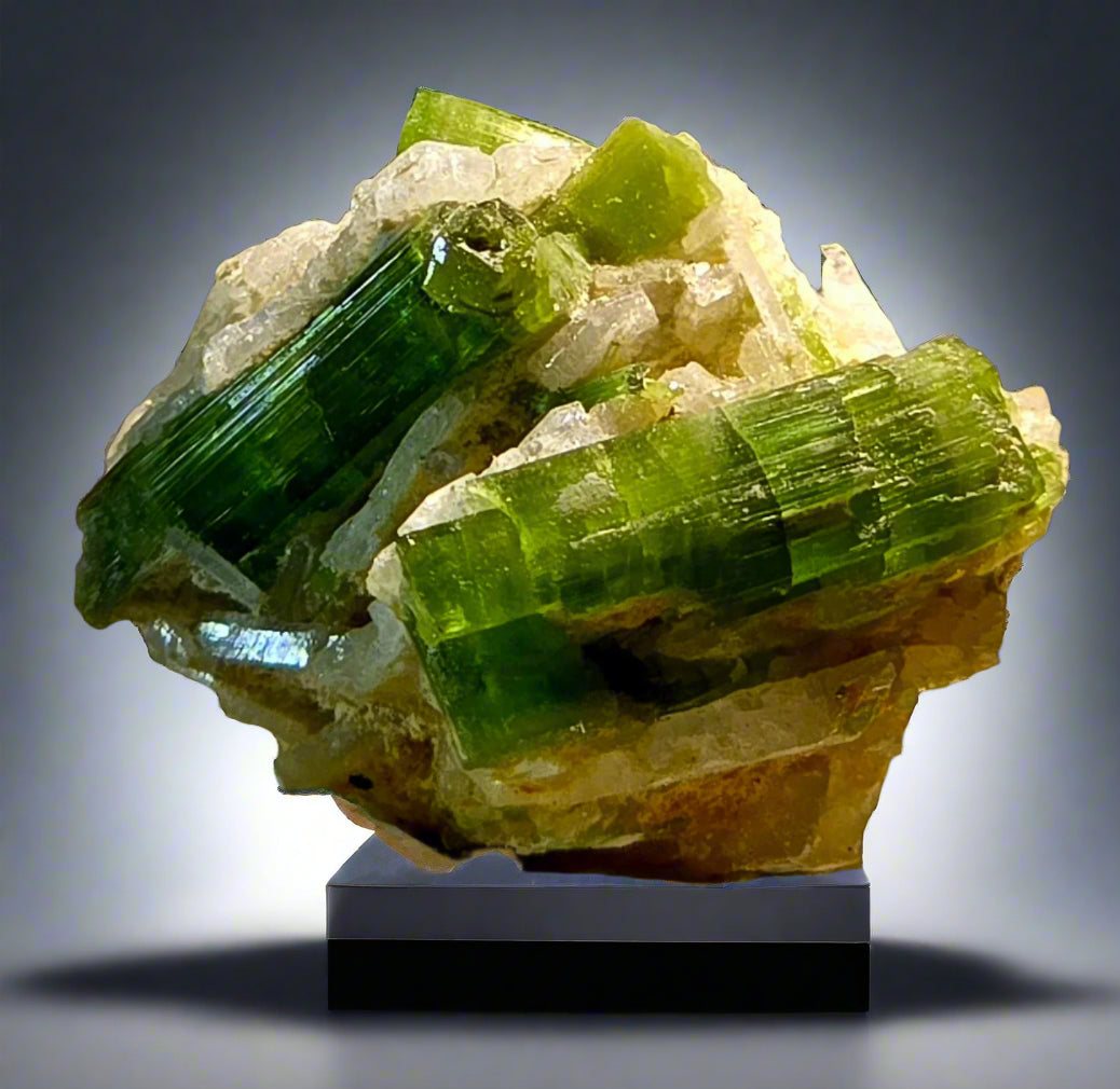 TOURMALINE on QUARTZ (thumbnail)
