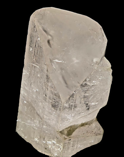 DANBURITE