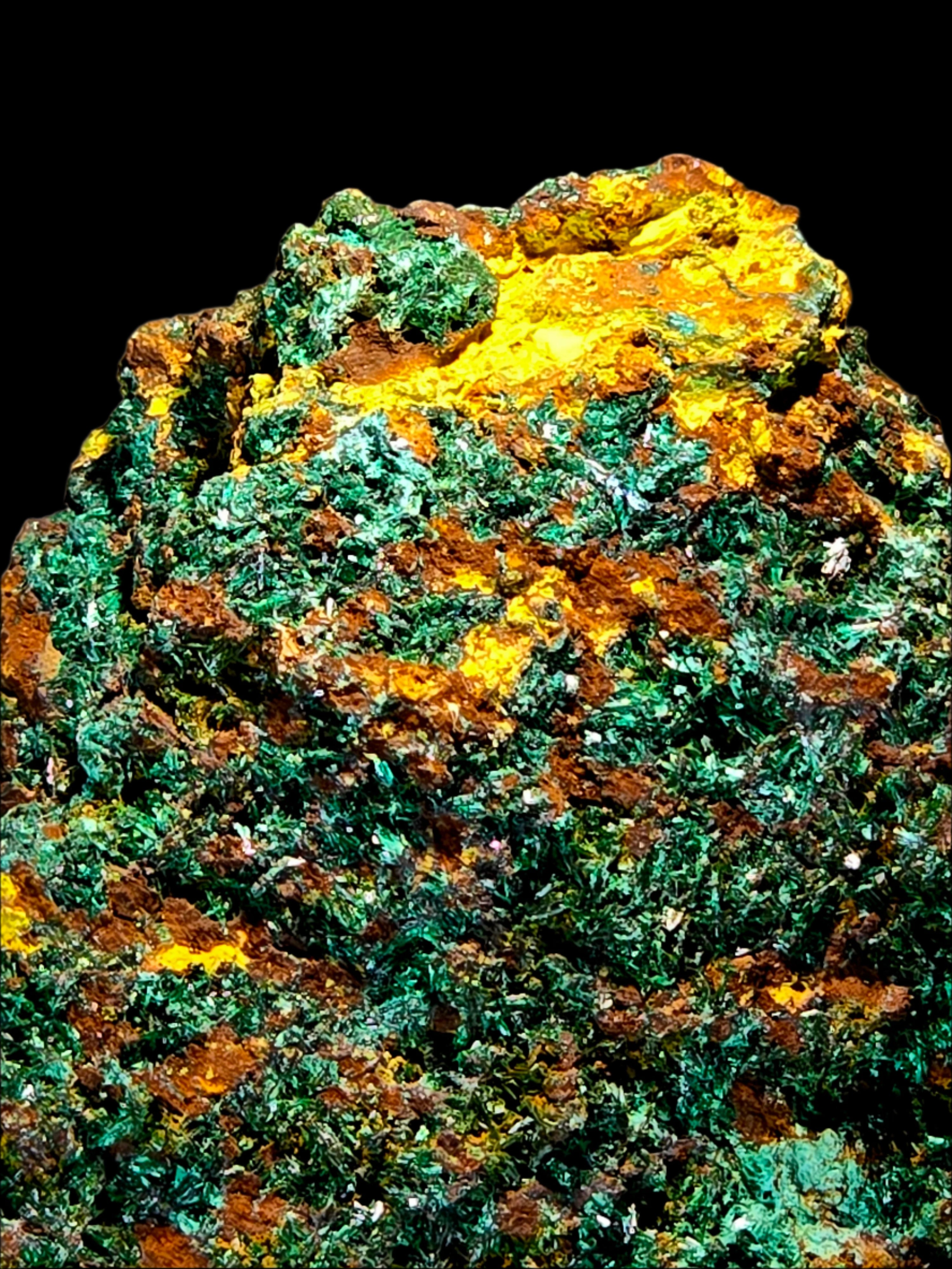 BROCHANTITE (Small cabinet)