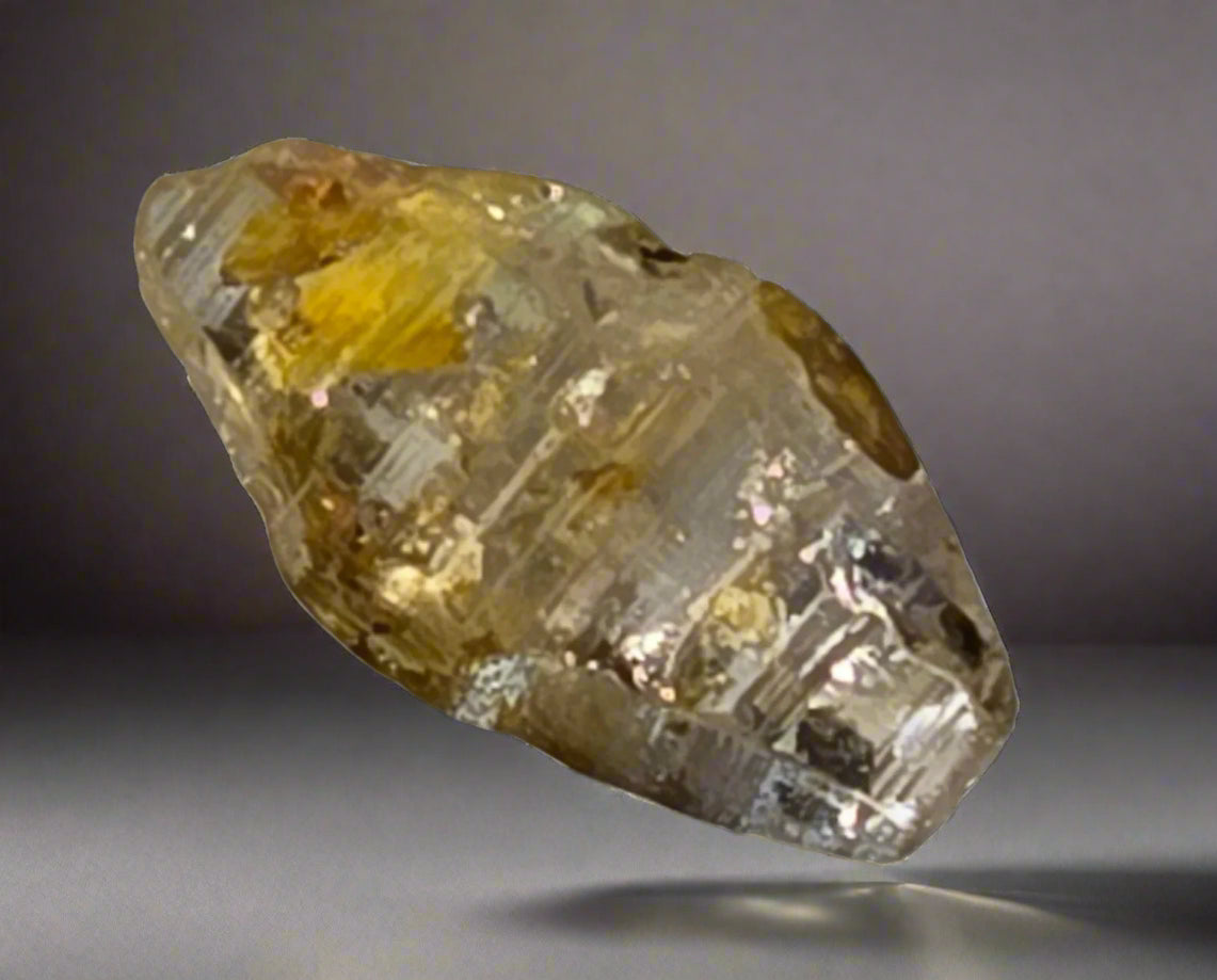 SAPPHIRE CRYSTAL (13 mm CORUNDUM)