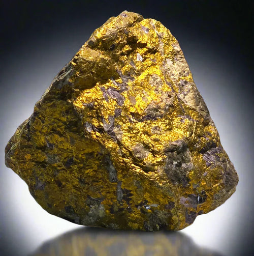 Gold specimen from Australia, vibrant metallic luster, natural mineral collector piece