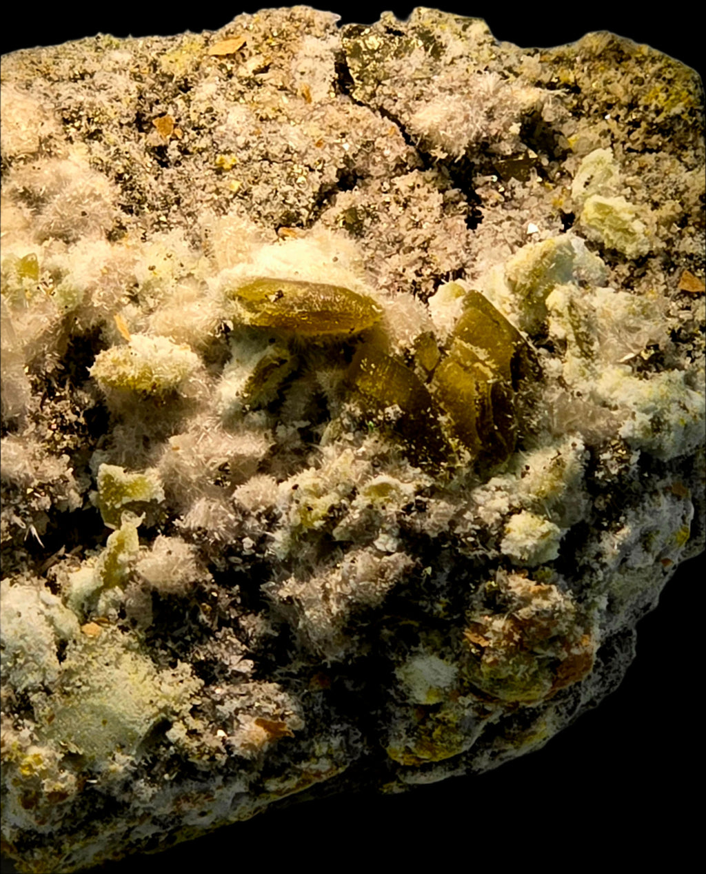 AUGELITE (small cabinet, micro crystals too)