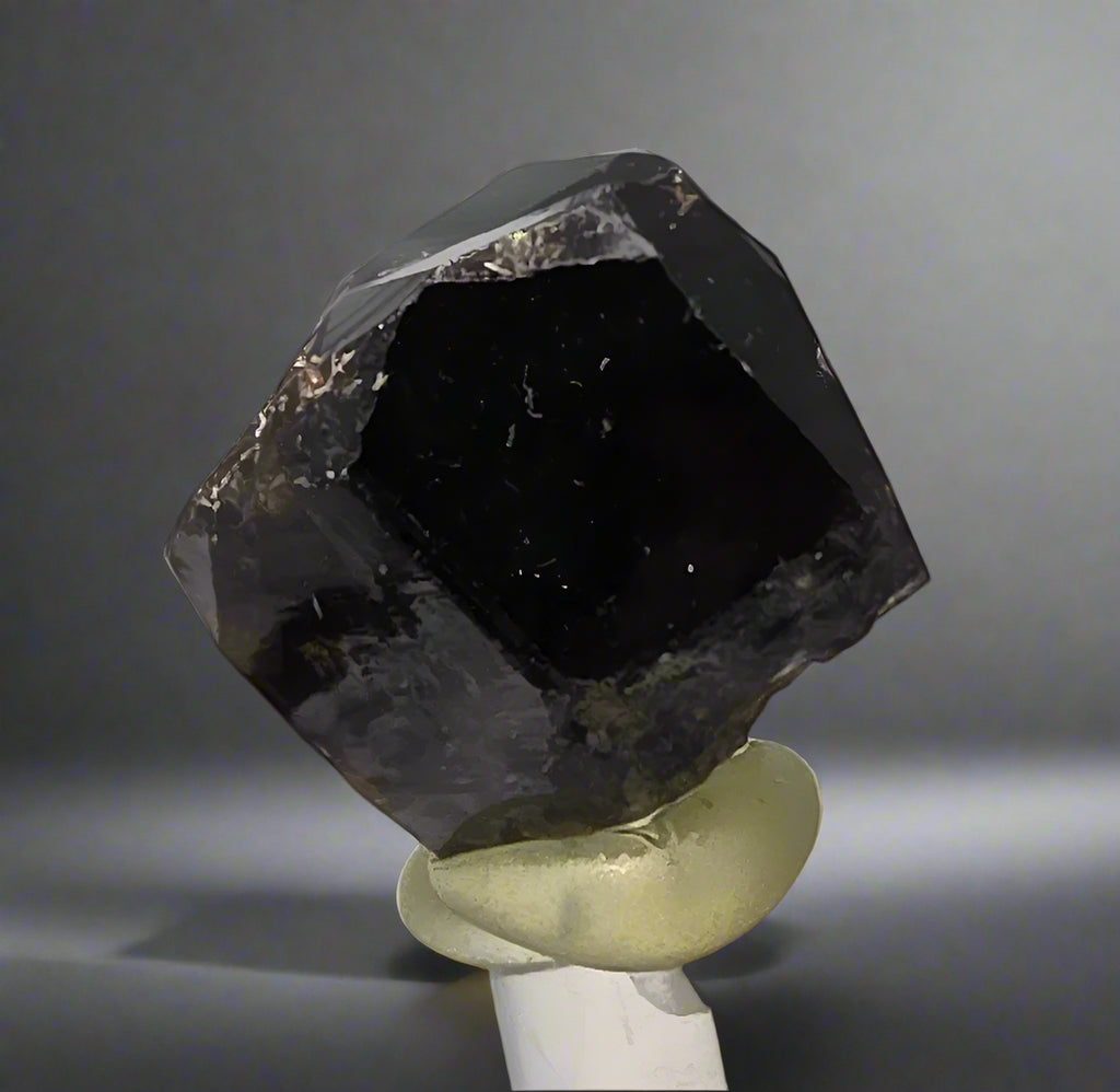 CASSITERITE TWINNED CRYSTALS