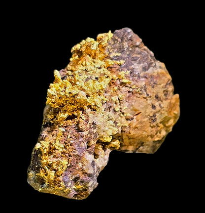 GOLD CRYSTALS ON IRONSTONE