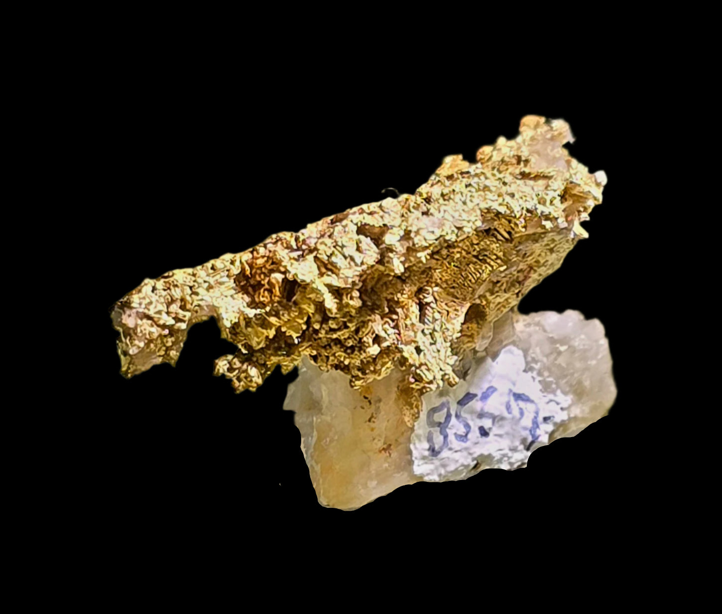 GOLD WIRES and CRYSTALS on QUARTZ (miniature)
