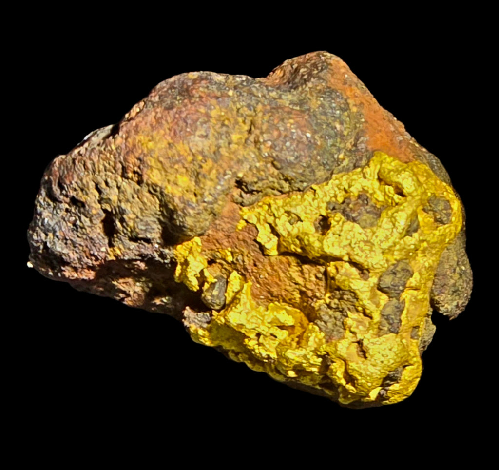 GOLD IN IRONSTONE (miniature)