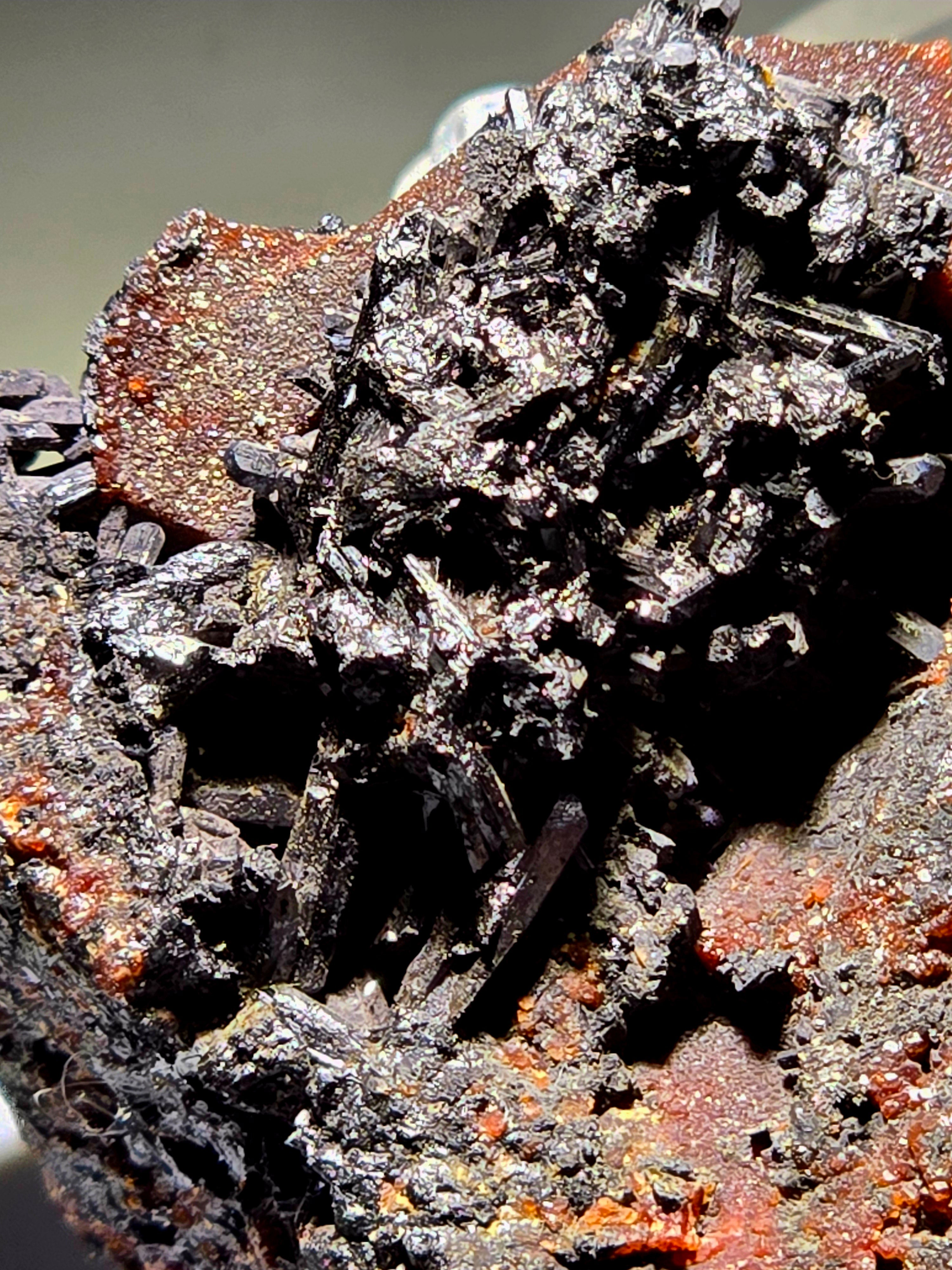 ROMANÈCHITE (PSILOMELANE)  (miniature)