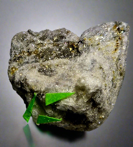 GORCEIXITE with RUTILE (micro and miniature)