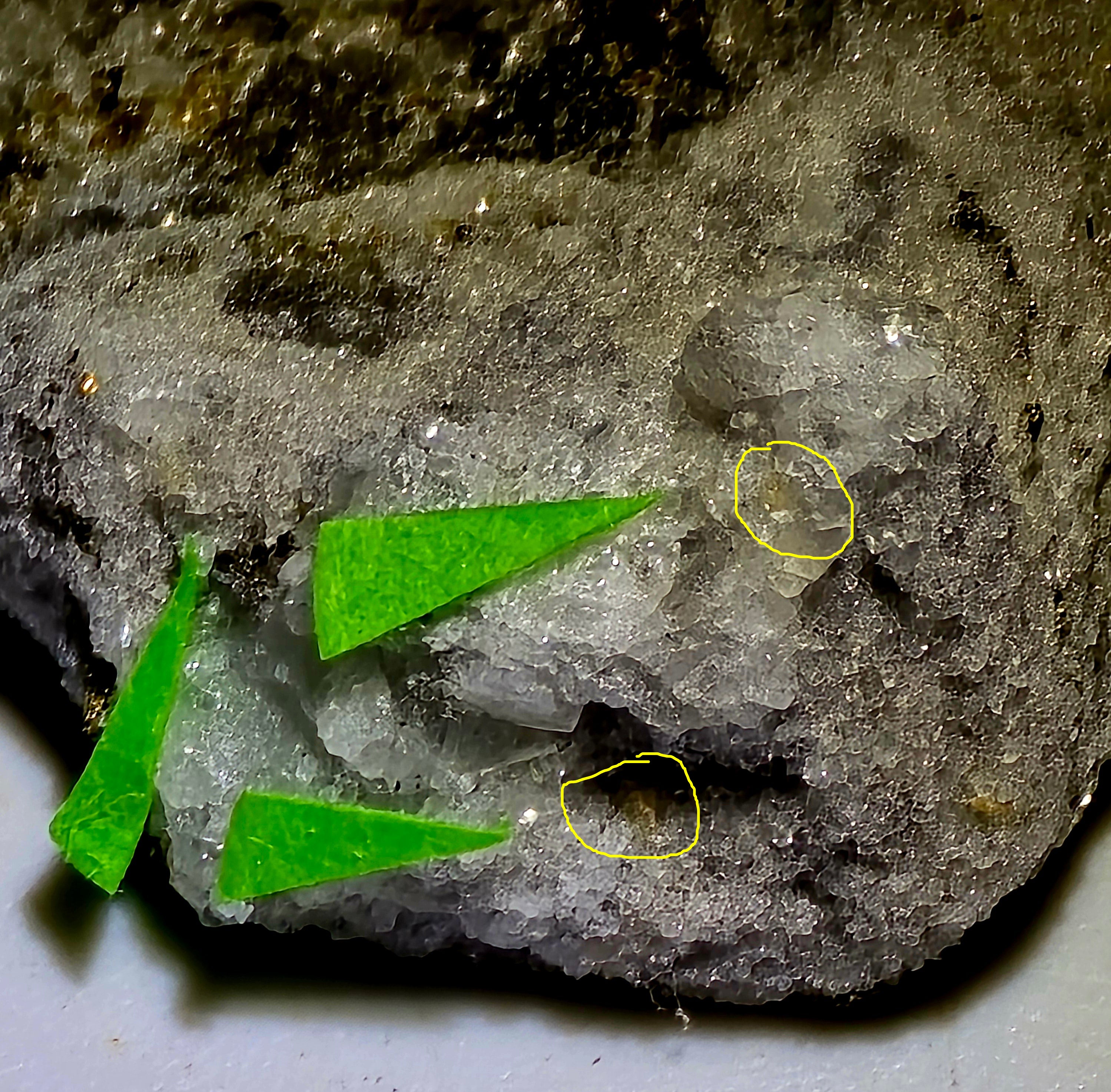 GORCEIXITE with RUTILE (micro and miniature)