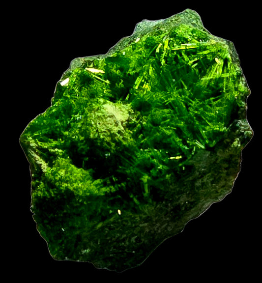 CUPROSKLODOWSKITE (RADIOACTIVE) (miniature)