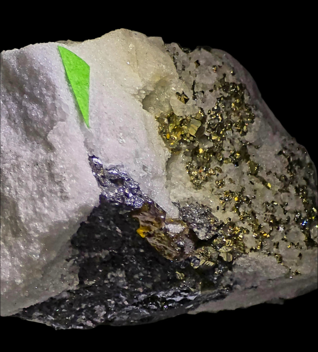 JORDANITE,DUFRENOYSITE (NEEDLE), BARYTE, WURTZITE and REALGAR (micro, miniature)