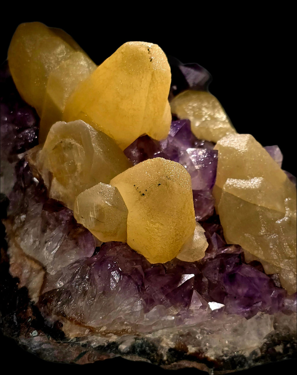 CALCITE (DOG TOOTH) on AMETHYST (large cabinet)