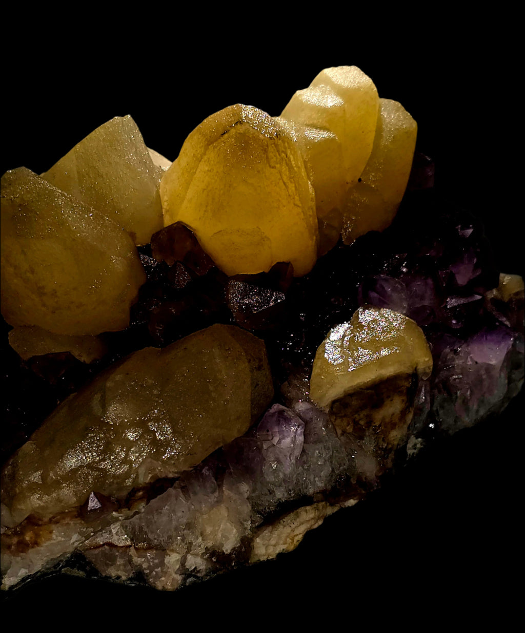 CALCITE (DOG TOOTH) on AMETHYST (large cabinet)