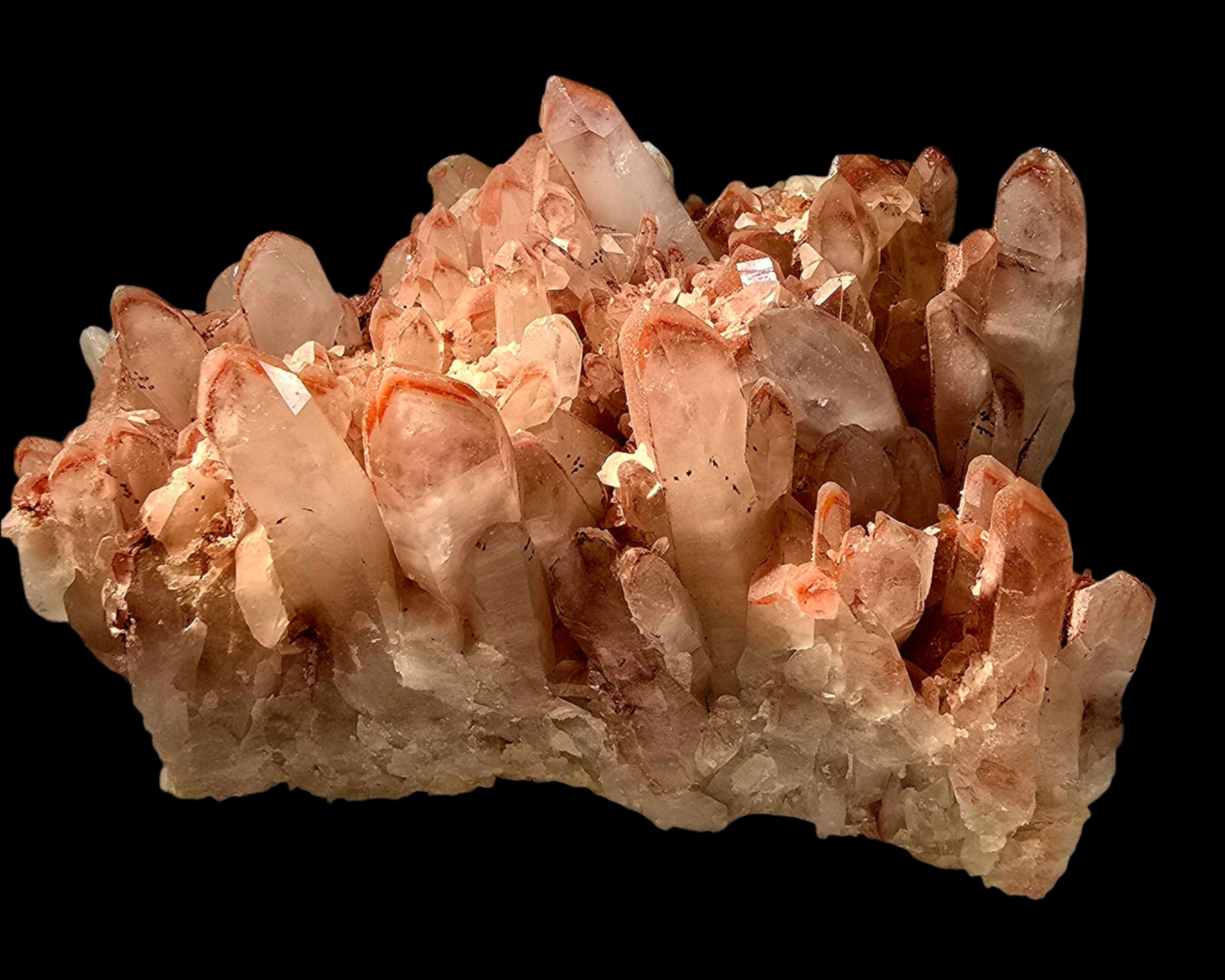 QUARTZ CLUSTER WITH HEMATITE (cabinet)