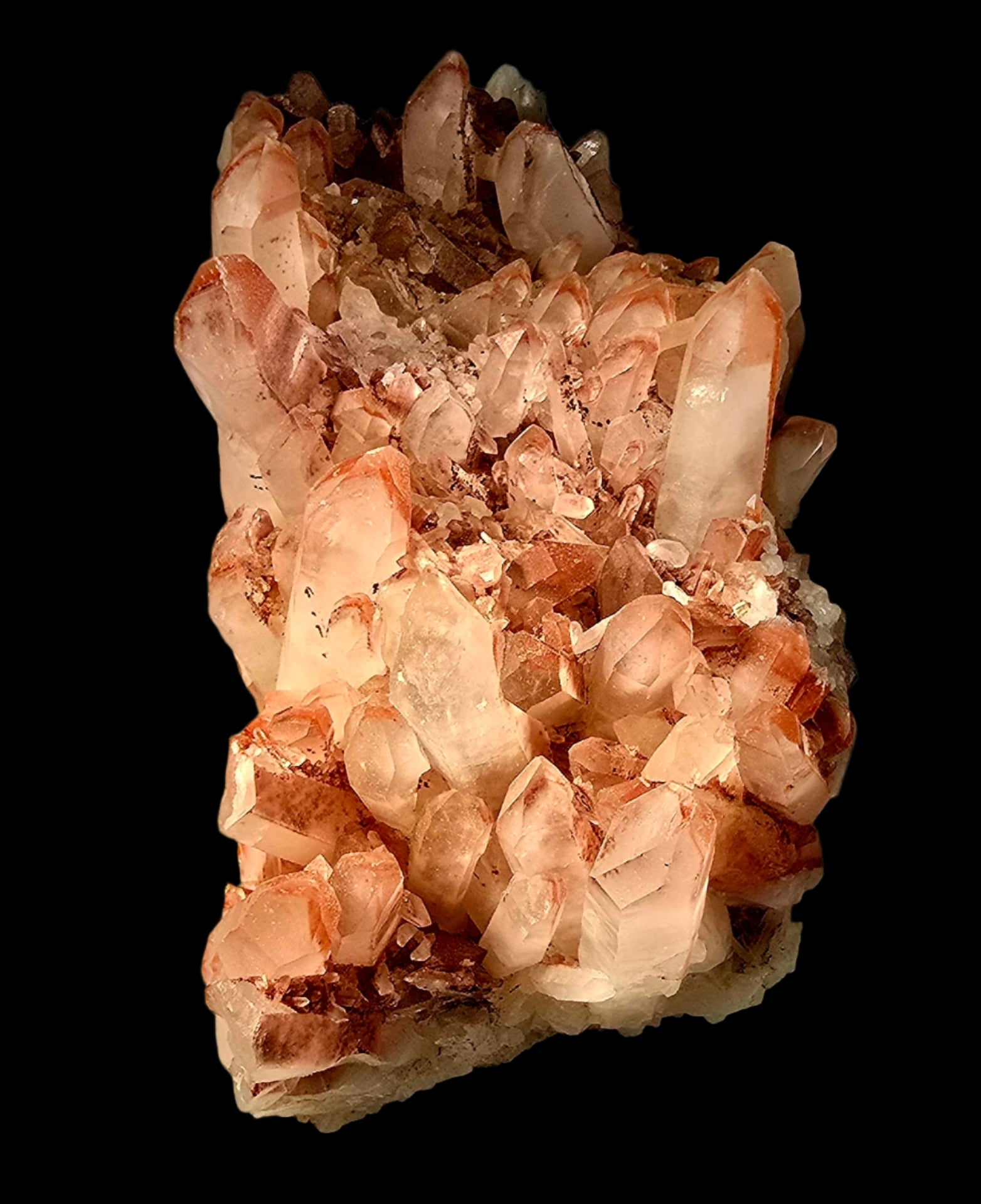 QUARTZ CLUSTER WITH HEMATITE (cabinet)