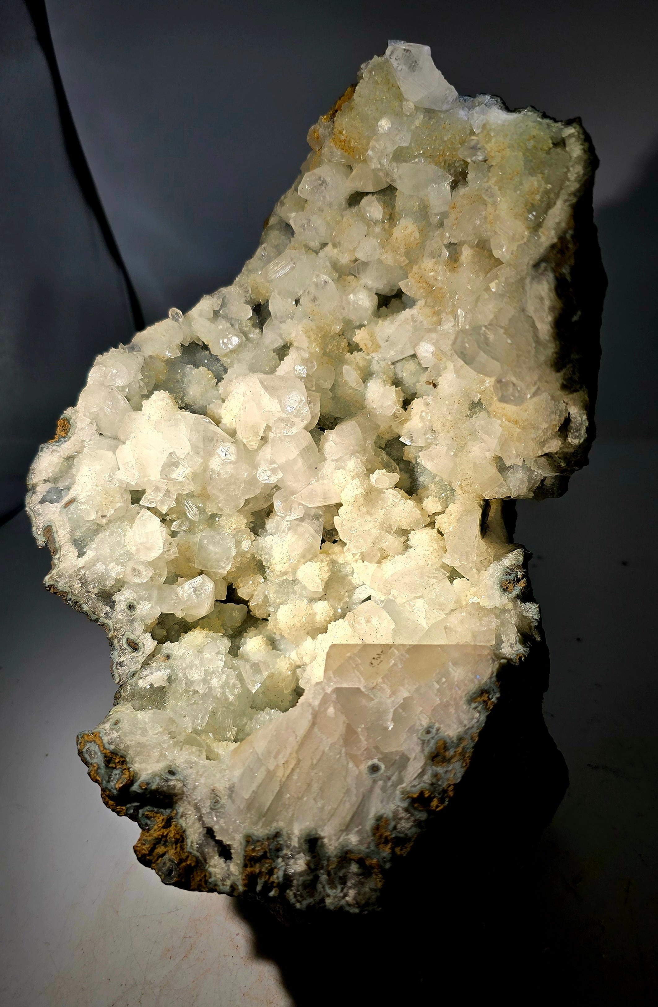 APOPHILLITE (very large cabinet)