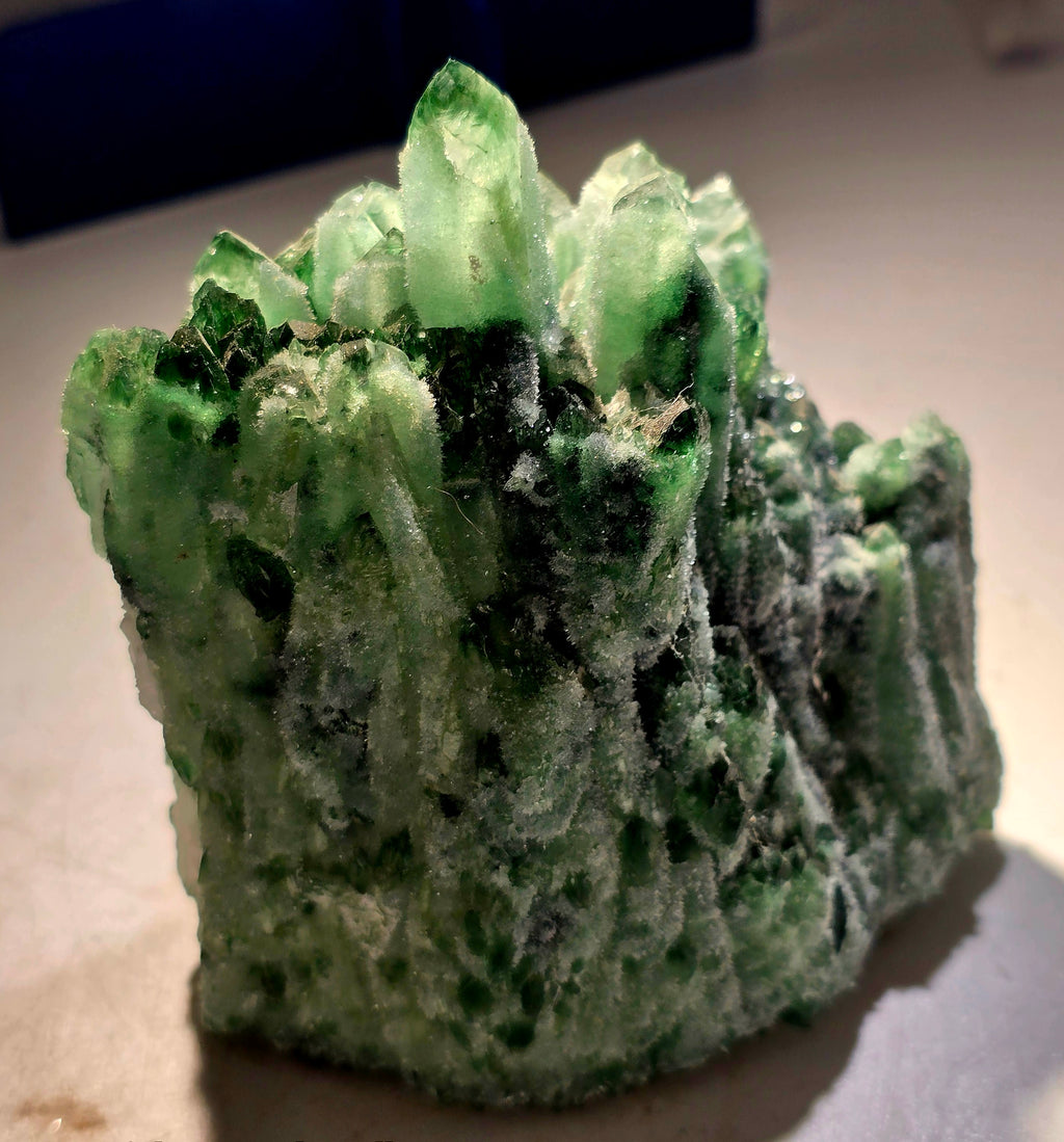 QUARTZ GREEN (cabinet)