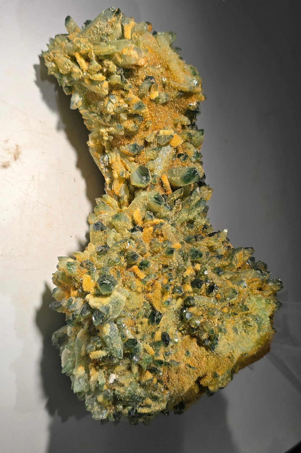 QUARTZ GREEN (very large cabinet)