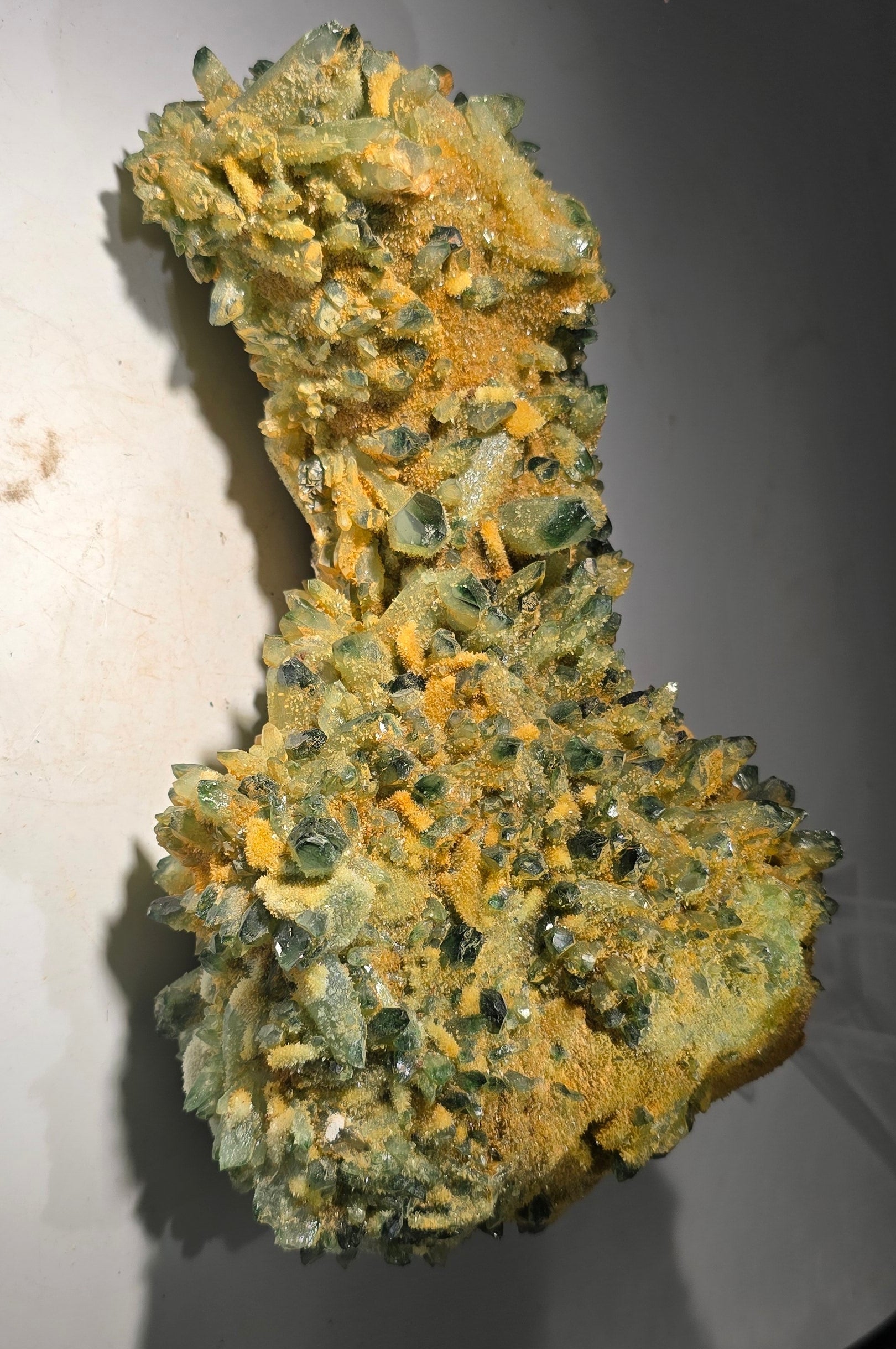 QUARTZ GREEN (very large cabinet)