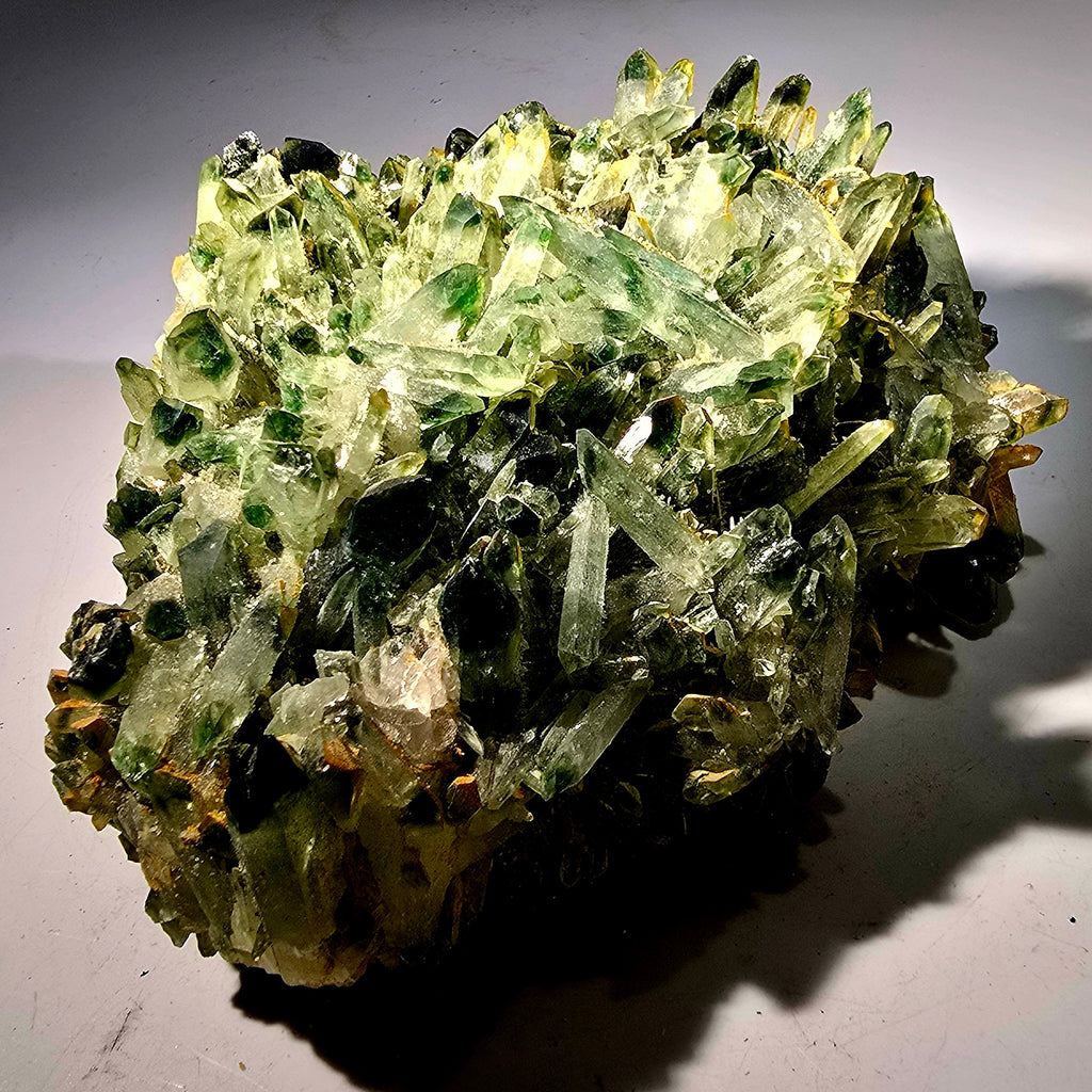 QUARTZ GREEN (large cabinet)