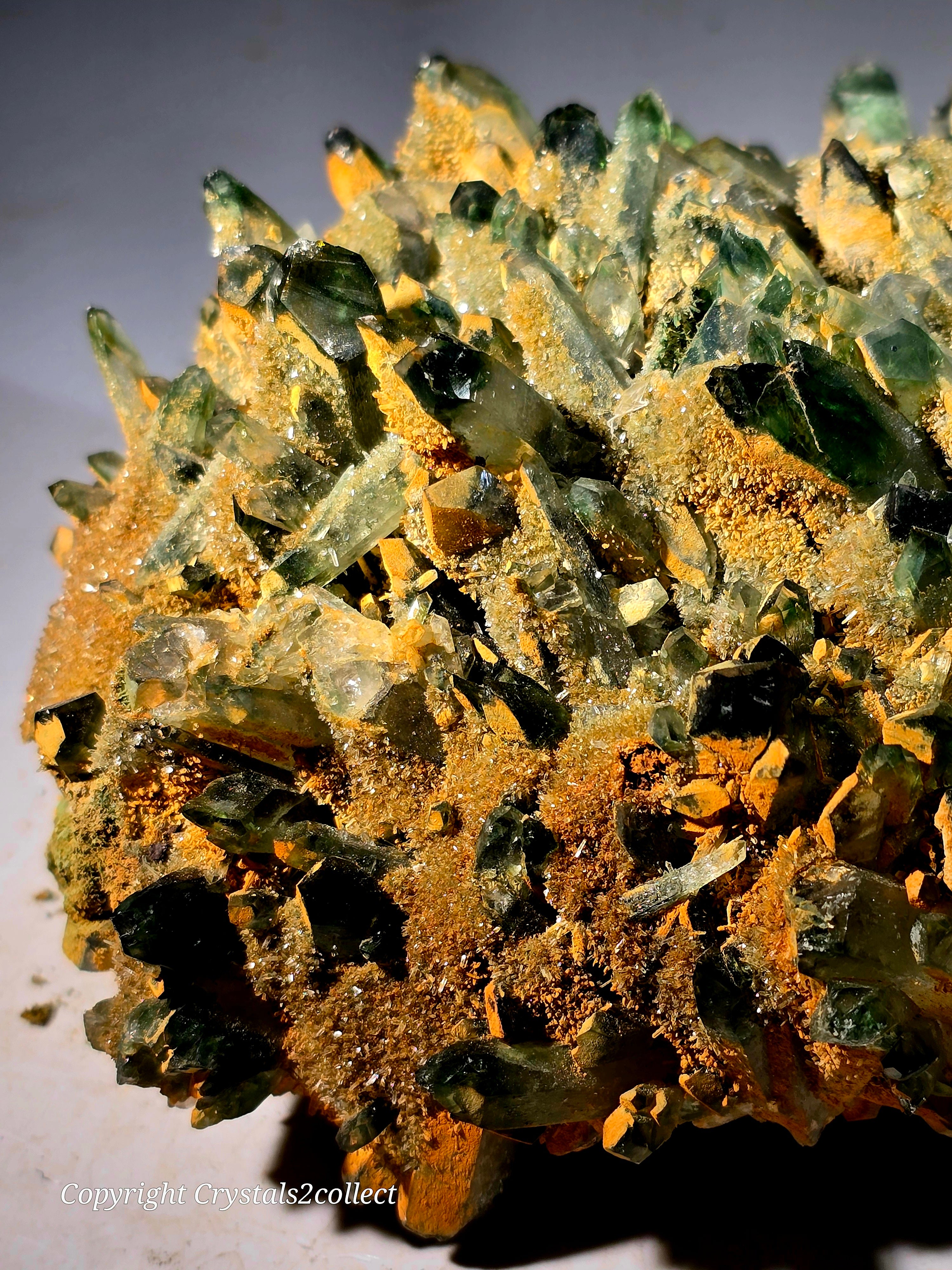 QUARTZ GREEN (large cabinet)