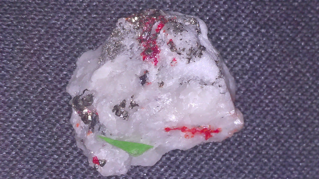 SMITHITE with IMHOFITE (micro and miniature)