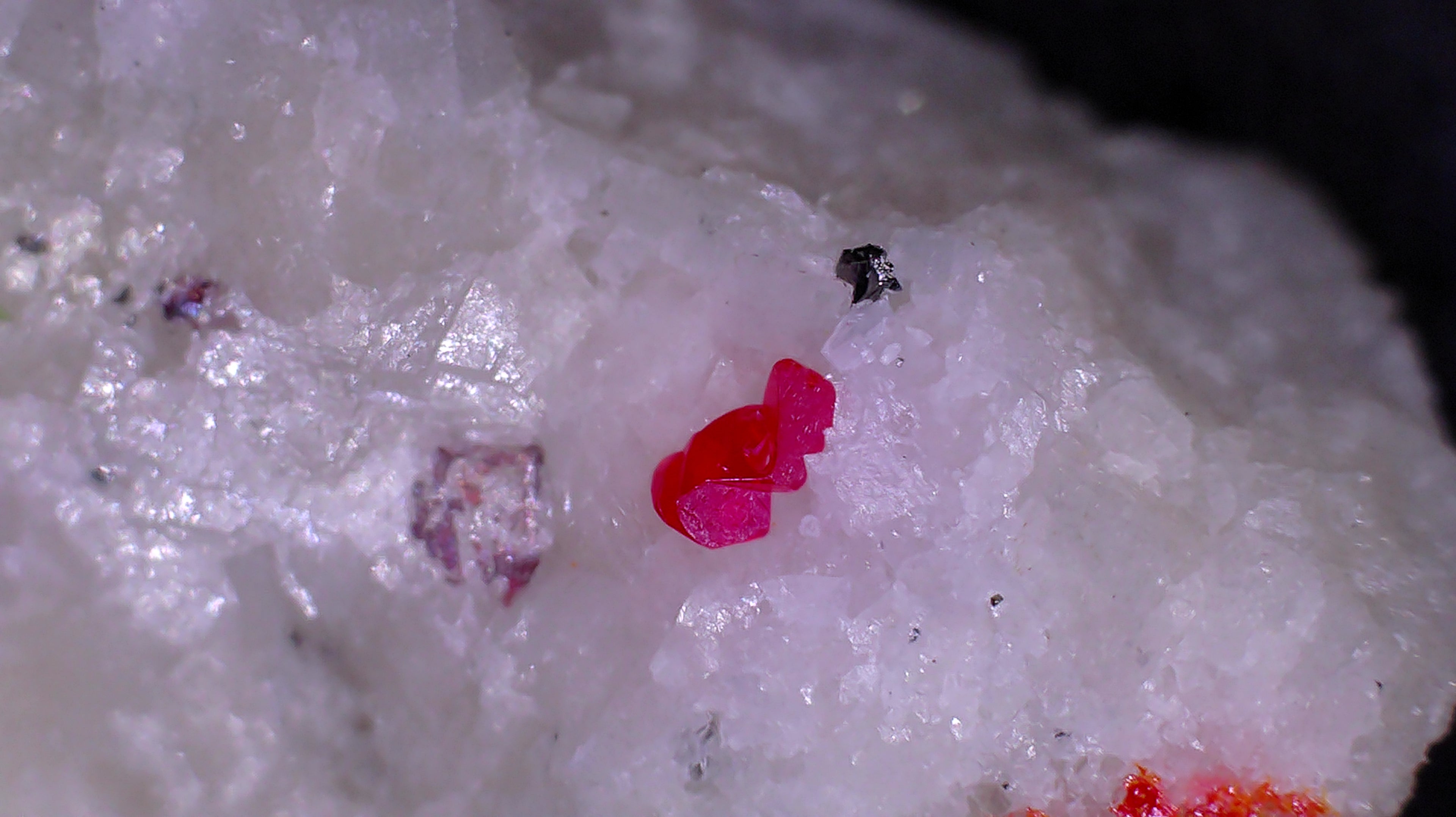 SMITHITE, DUFRENOYSITE, REALGAR, HUTCHENSONITE (micro, miniature)