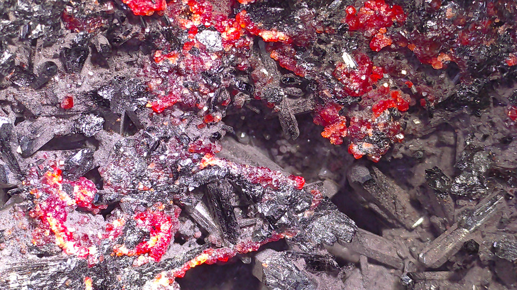 ROMANÈCHITE (PSILOMELANE)  (miniature)