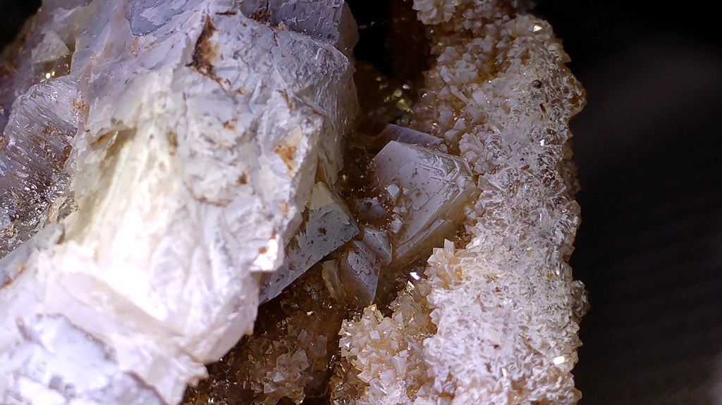 COLEMANITE (miniature)