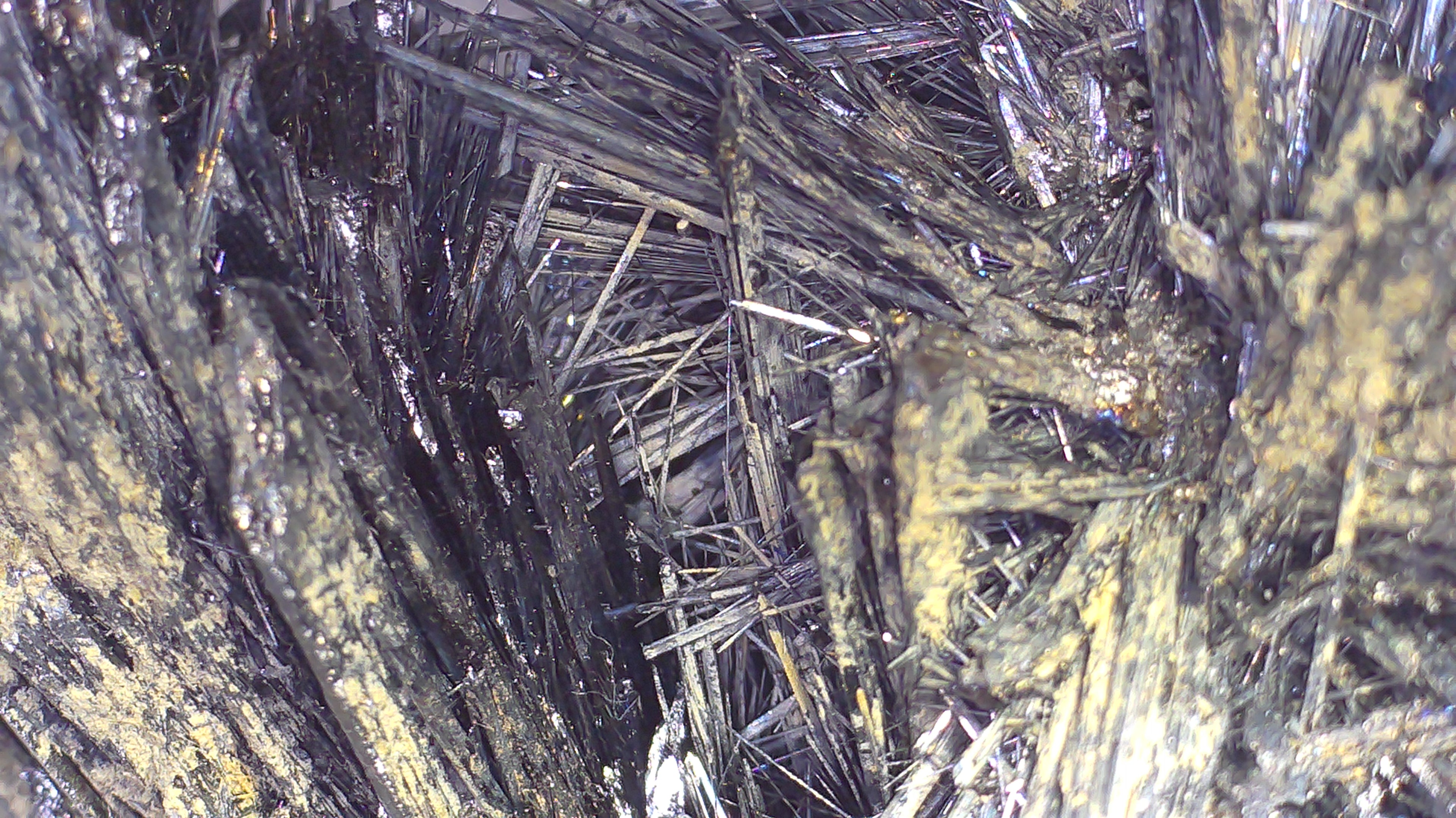 ANTIMONITE-STIBNITE (miniature)