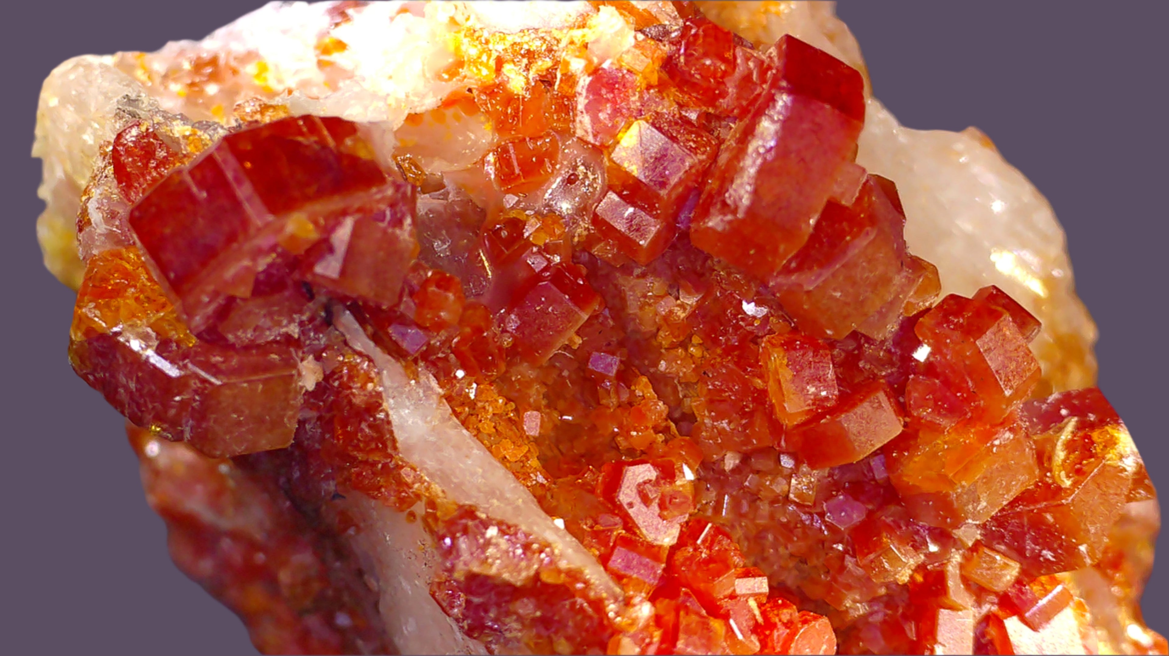 VANADINITE on BARYTE (toenail)