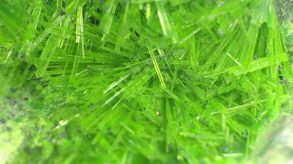 CUPROSKLODOWSKITE (thumbnail)