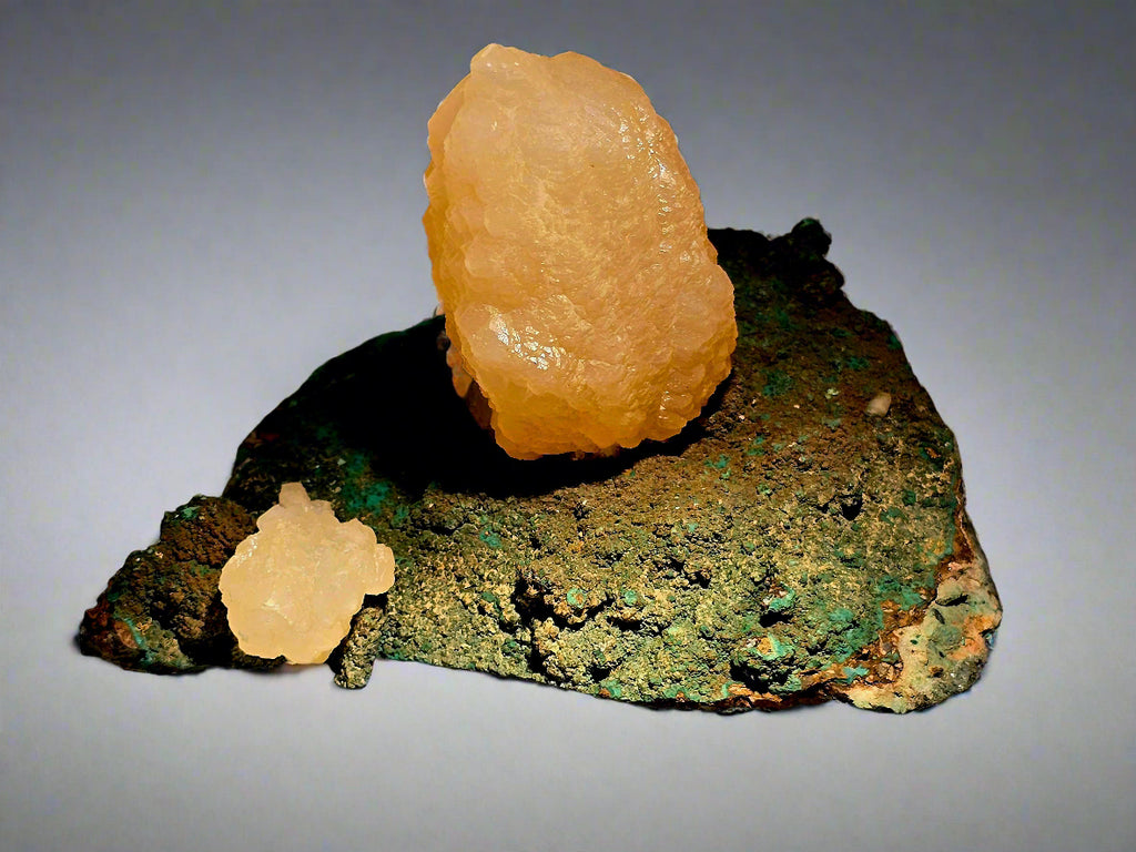 CALCITE (DOG TOOTH) (large cabinet)