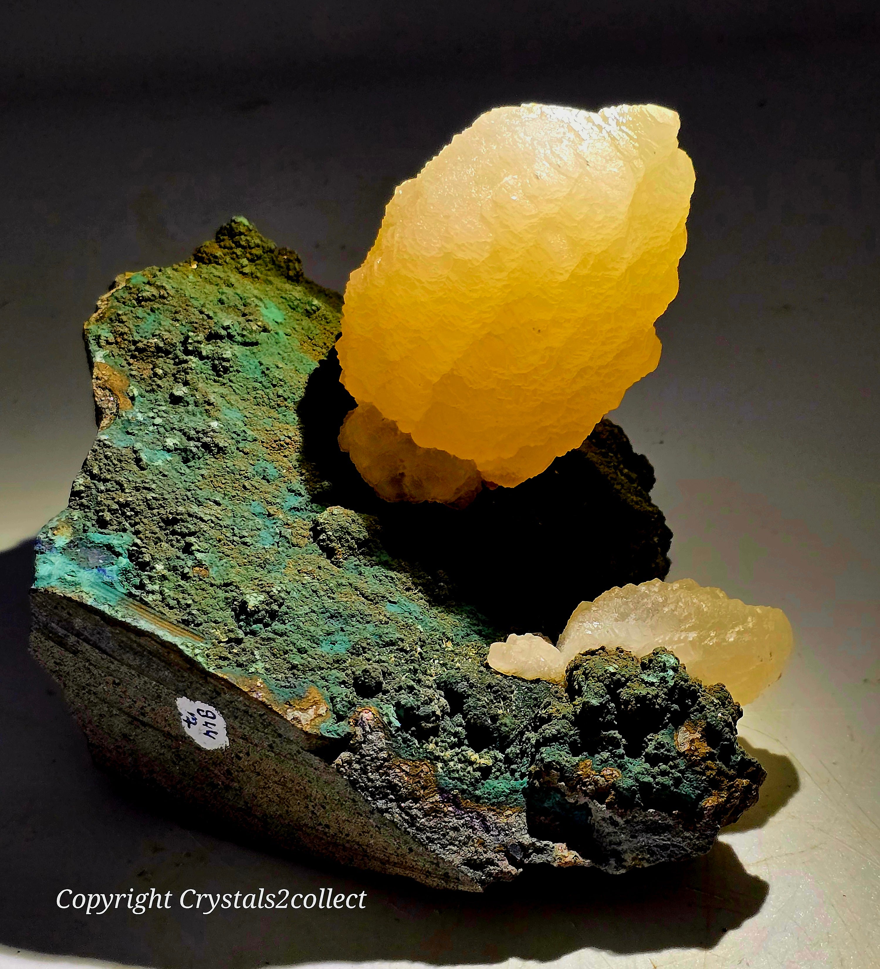 CALCITE (DOG TOOTH) (large cabinet)