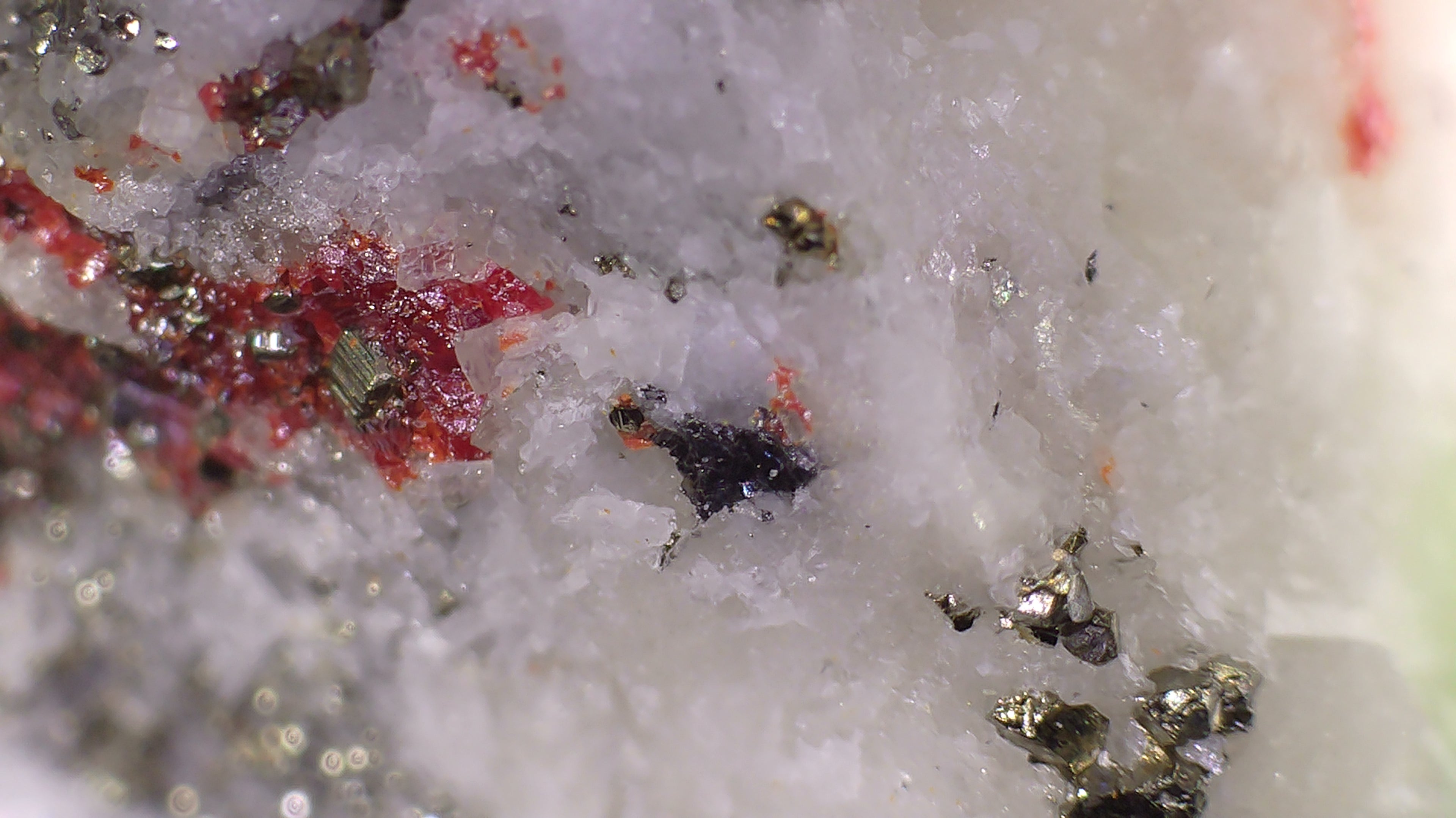 SMITHITE (REDDISH), DUFRENOYSITE (BLACK), REALGAR (micro, miniature)