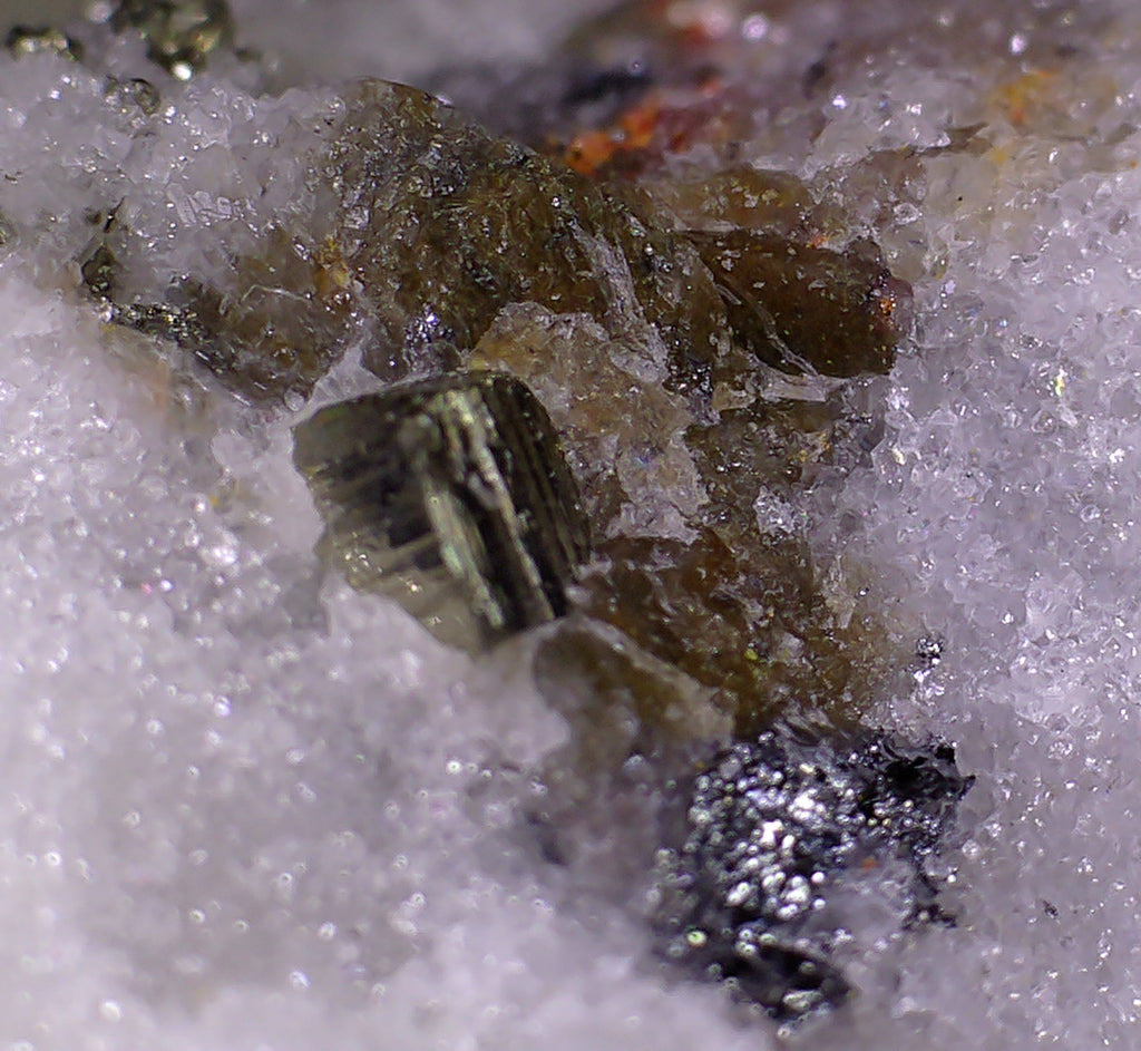 RATHITE, DUFRENOYSITE, REALGAR  (miniature)