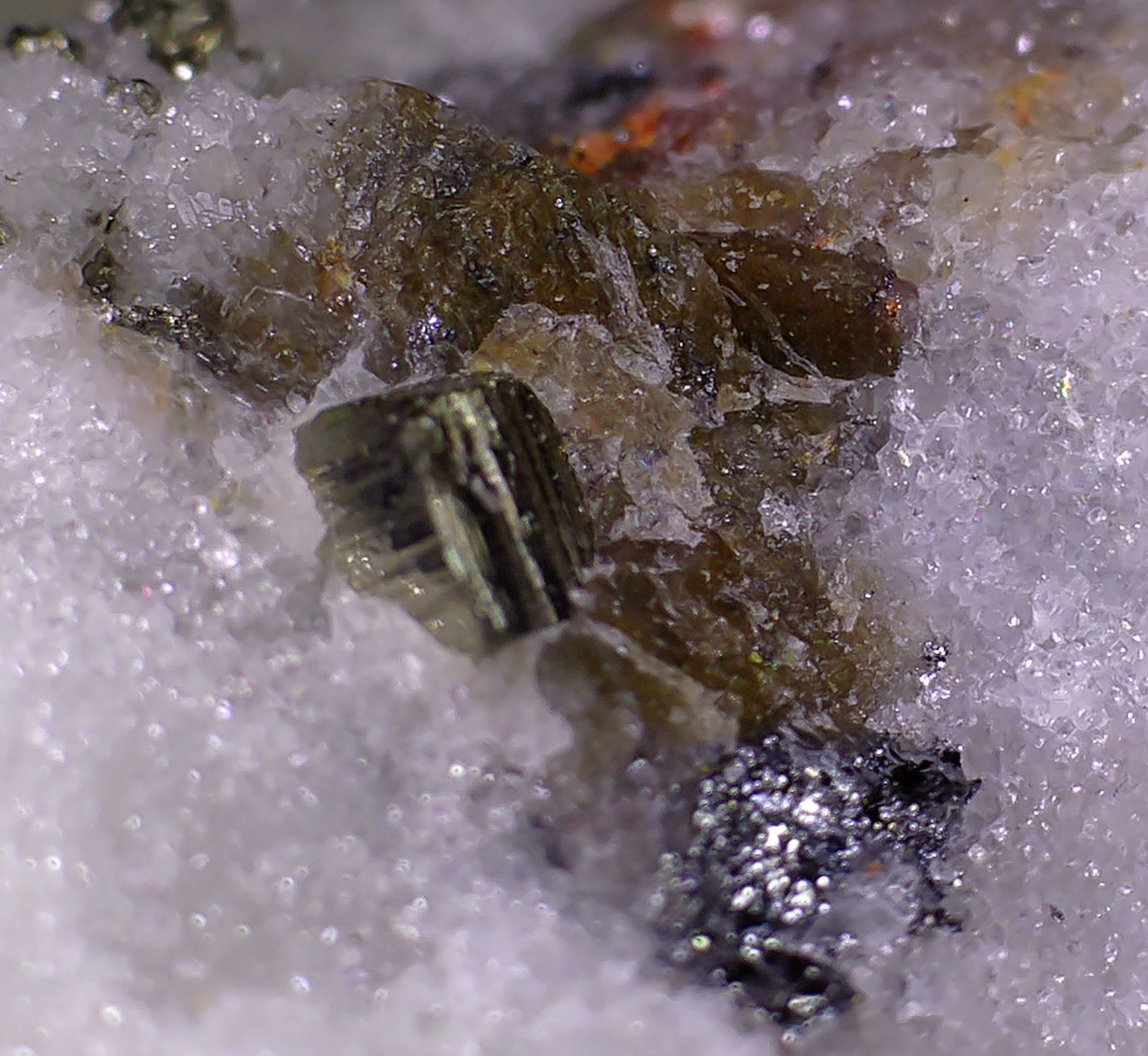 RATHITE, DUFRENOYSITE, REALGAR  (miniature)