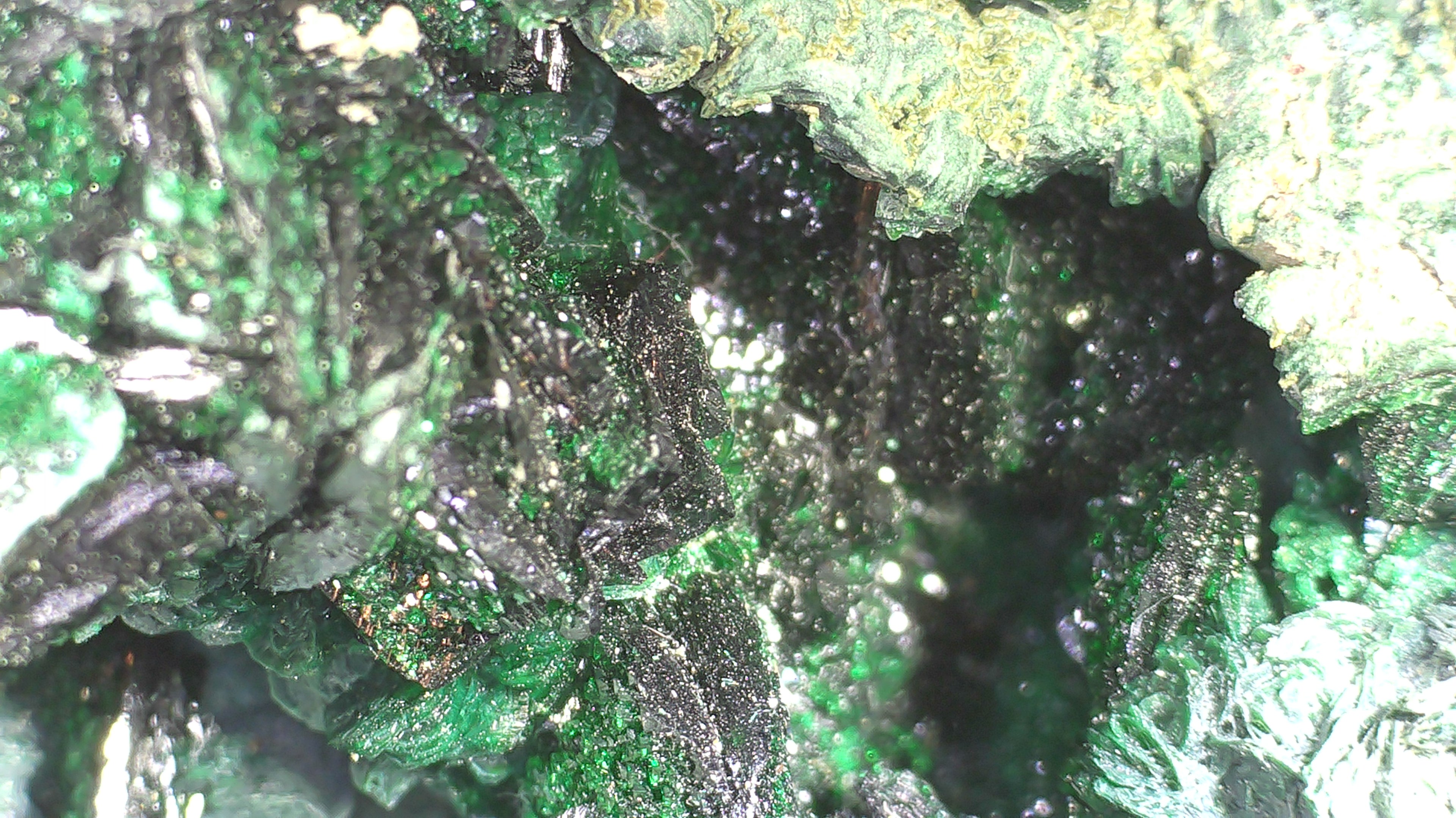 MALACHITE (small cabinet)