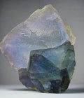 FLUORITE « GLACÉE » BLEUE, Mine de Xia Yang, Fujian, Chine (petite vitrine)