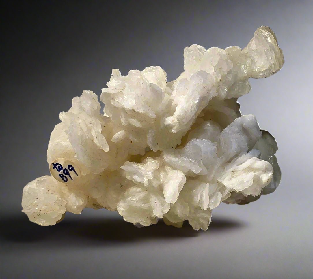 CALCITE (SNOWWHITE) (small cabinet)