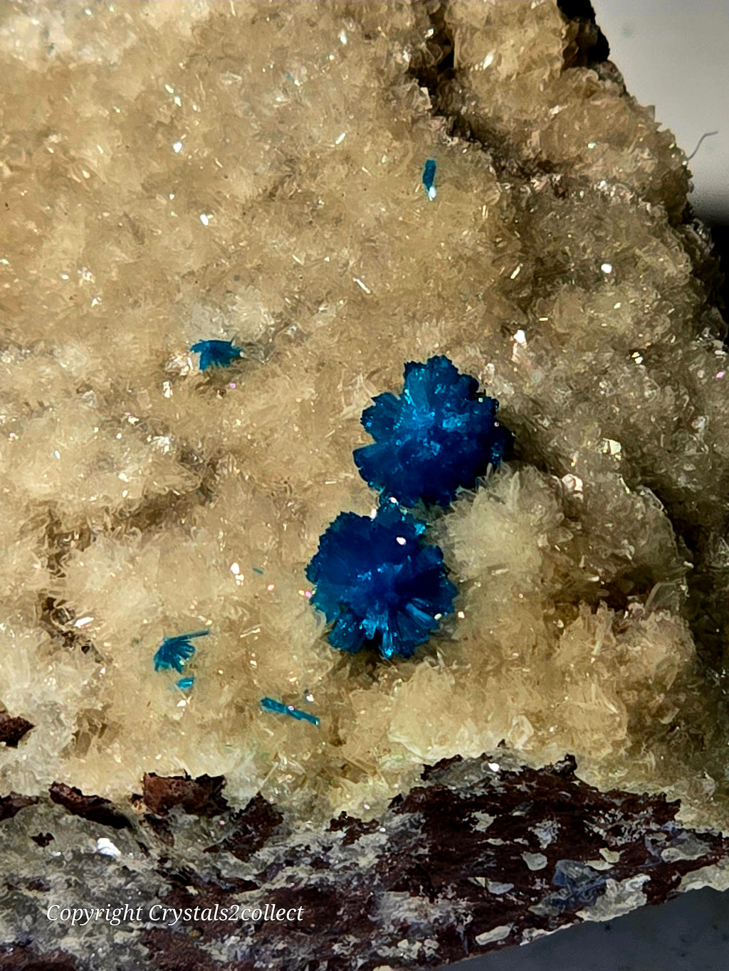 CAVANSITE with STILBITE (small cabinet)