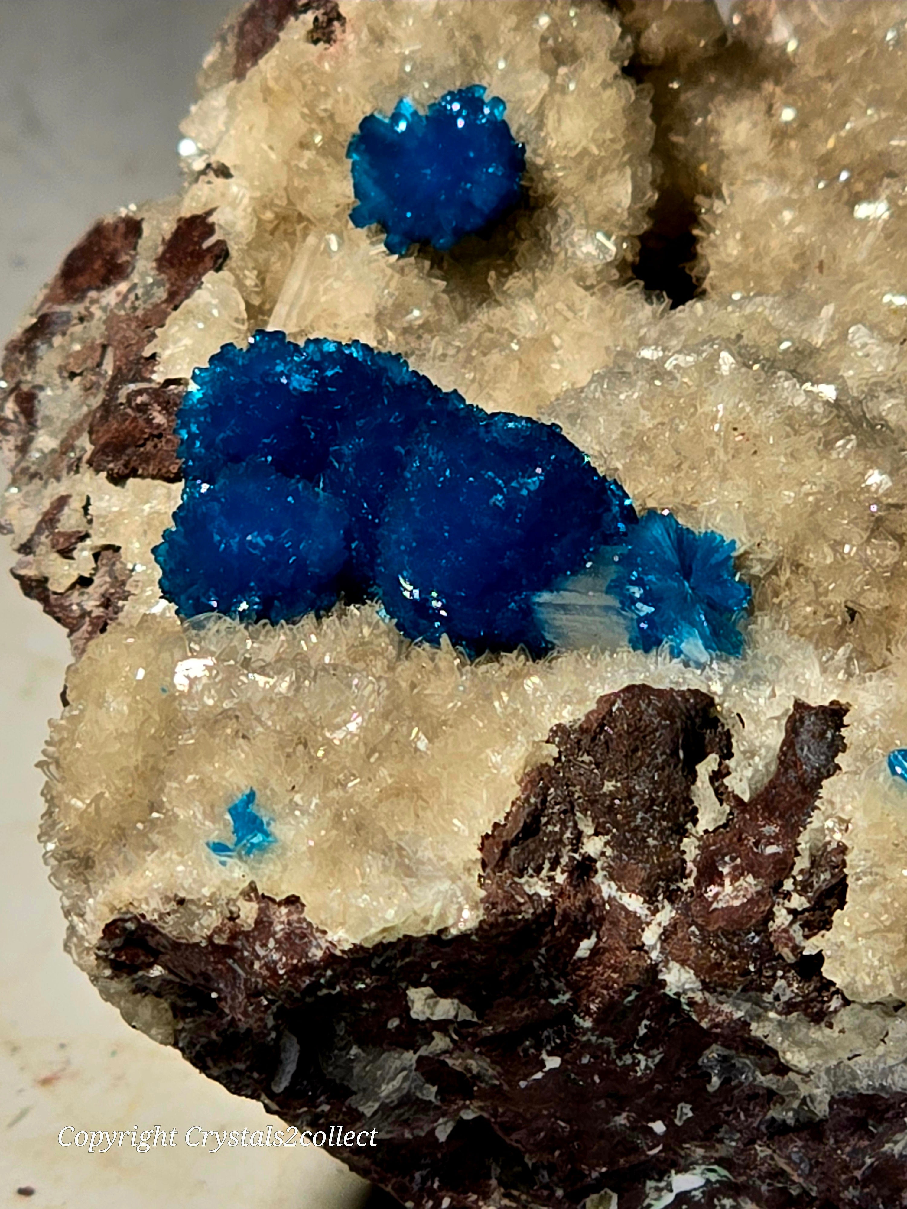 CAVANSITE with STILBITE (small cabinet)