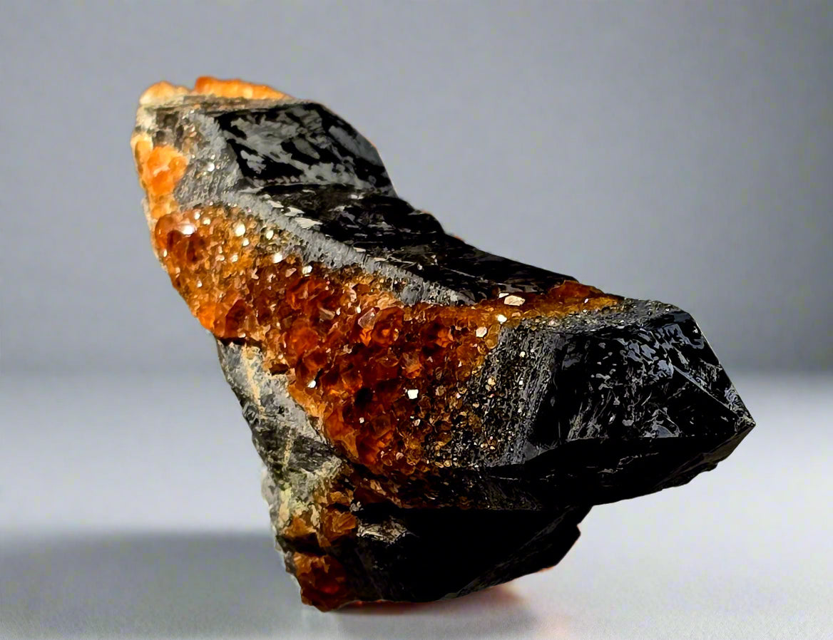 SPESSARTINE  on  SMOKEY QUARTZ, SERPENTINE GARNETS (small cabinet)