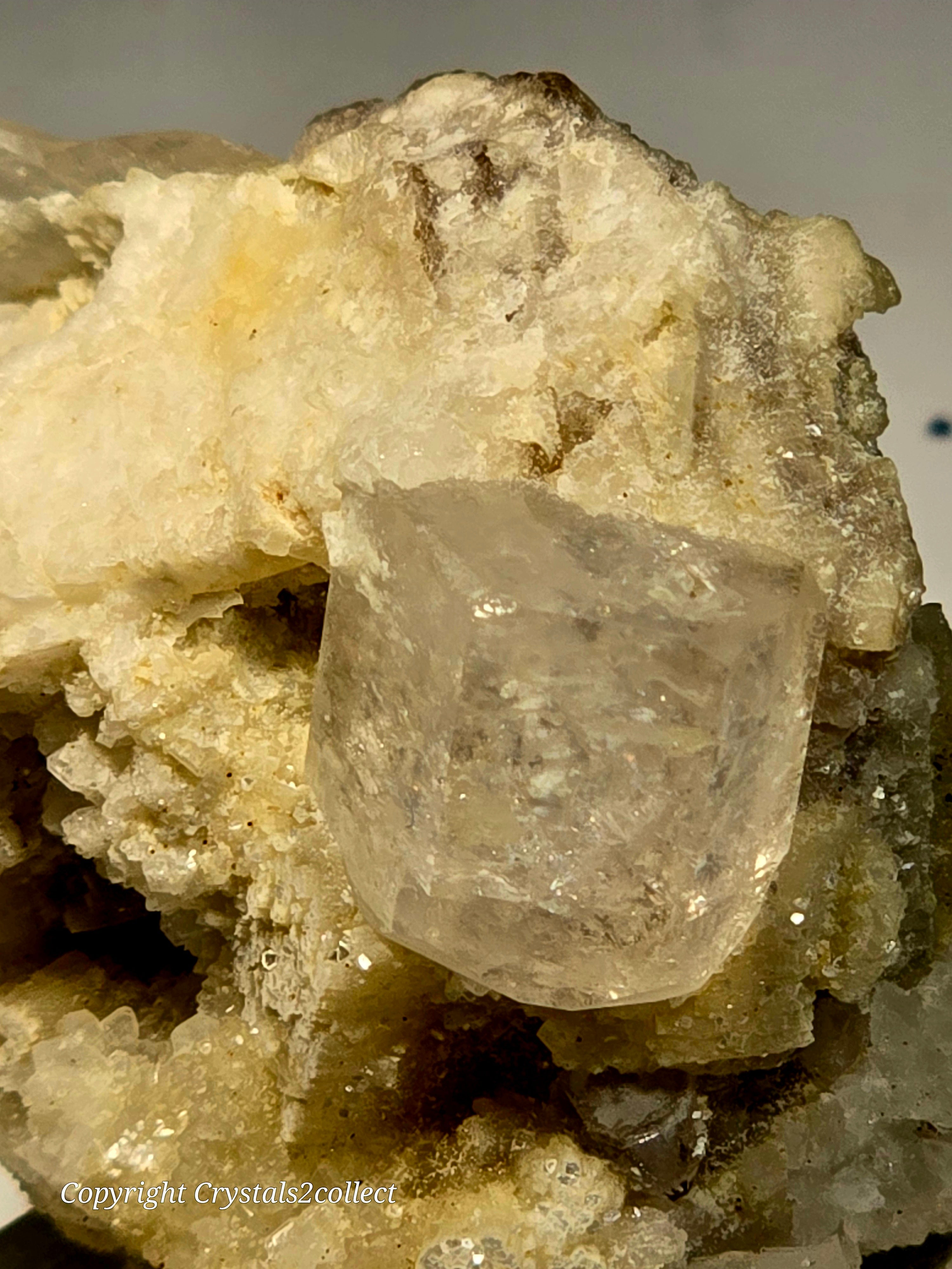 MORGANITE (SLIGHTLY PINK) BERYL, (miniature)