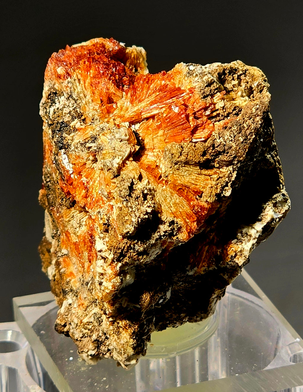 LABUNTSOVITE (ULTRA SCARCE) (miniature)